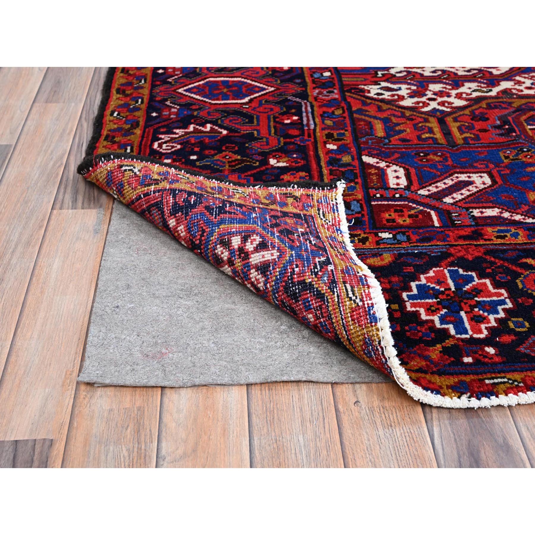 10'x12'9" Goji Berry Red With Large Centre Medallion, 100% Wool, Hand Knotted, Tribal Weaving, Clean, Ends And Sides Secured, Good Condition, Persian Heriz Vintage Oriental Rug Sh110