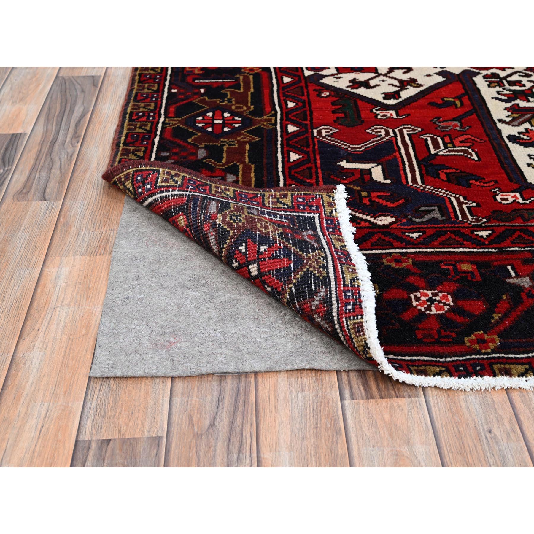 8'4"x10'7" Penn Red With Snow Drift White Corners, Hand Knotted, Clean, Good Condition, Tribal Weaving, Natural Dyes, Vintage Persian Heriz With Centre Flower Element, Oriental Rug Sh158