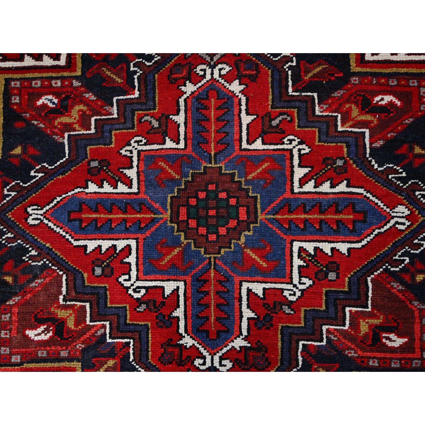 8'4"x10'7" Penn Red With Snow Drift White Corners, Hand Knotted, Clean, Good Condition, Tribal Weaving, Natural Dyes, Vintage Persian Heriz With Centre Flower Element, Oriental Rug Sh158