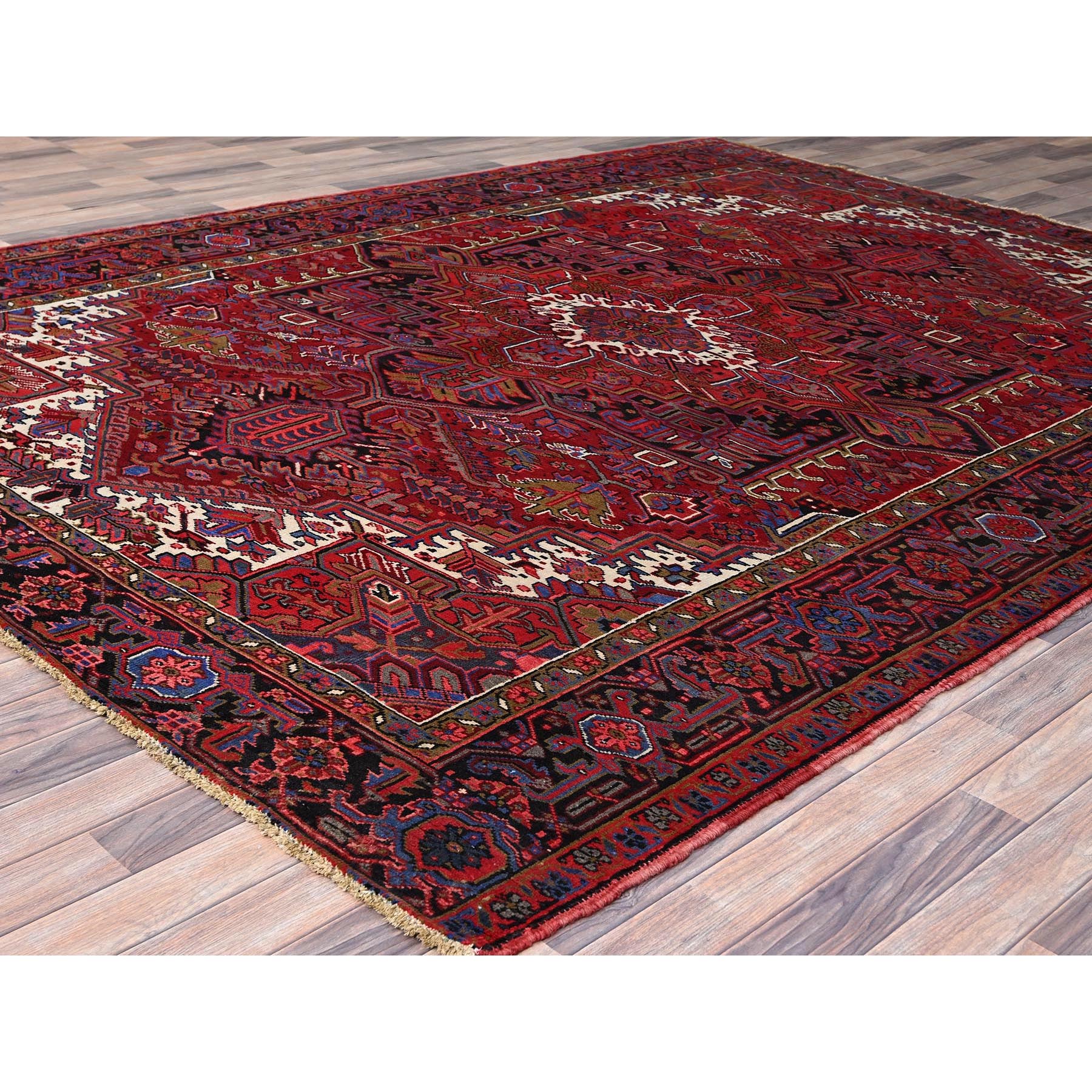 8'4"x11' Barn Red With Geometric Centre Element, Mint Condition, Clean, Cropped Thin, Sides And Ends Secured Professionally, Hand Knotted, Soft Wool, Persian Heriz, Tribal Weaving, Vintage Oriental Rug Sh179