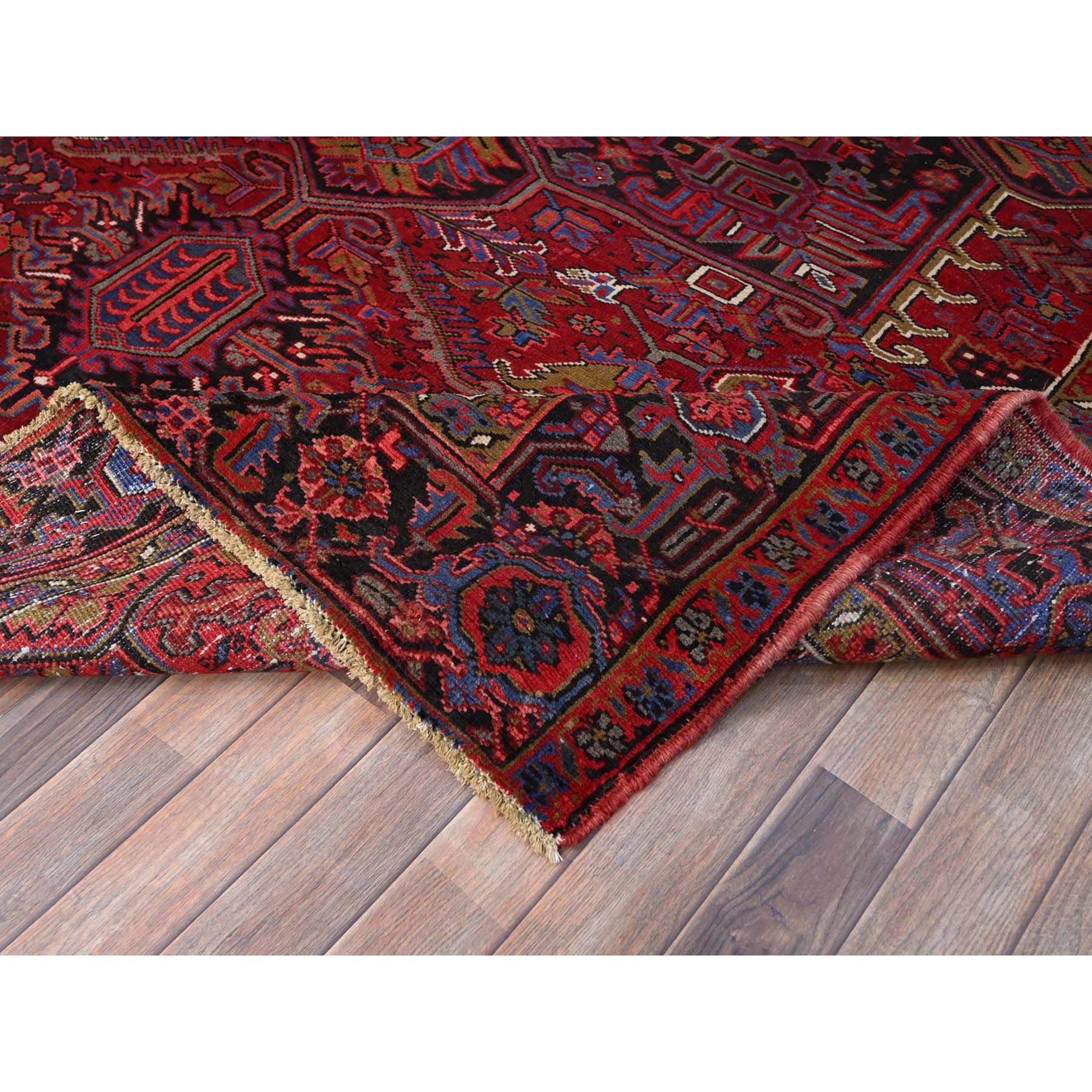 8'4"x11' Barn Red With Geometric Centre Element, Mint Condition, Clean, Cropped Thin, Sides And Ends Secured Professionally, Hand Knotted, Soft Wool, Persian Heriz, Tribal Weaving, Vintage Oriental Rug Sh179