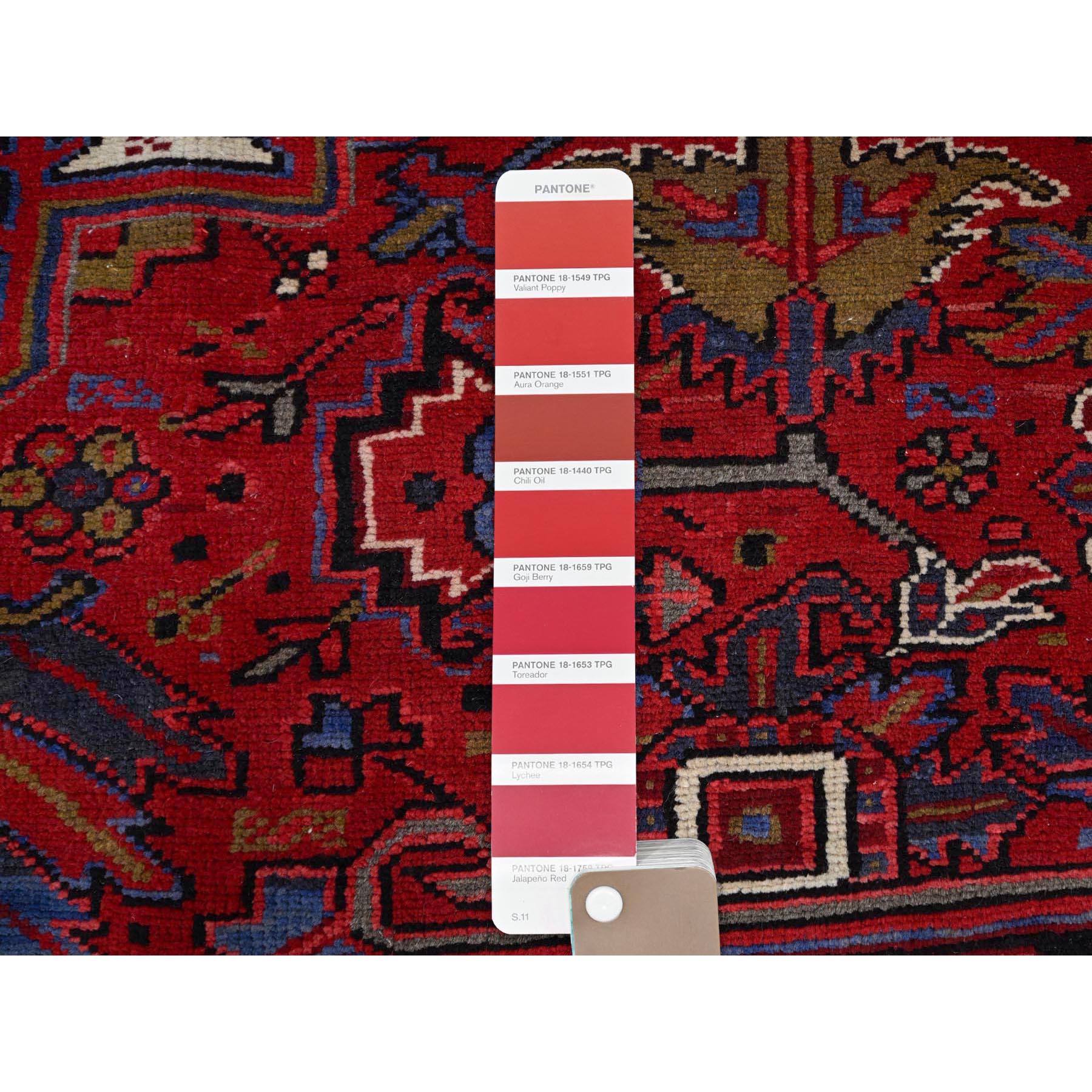 8'4"x11' Barn Red With Geometric Centre Element, Mint Condition, Clean, Cropped Thin, Sides And Ends Secured Professionally, Hand Knotted, Soft Wool, Persian Heriz, Tribal Weaving, Vintage Oriental Rug Sh179