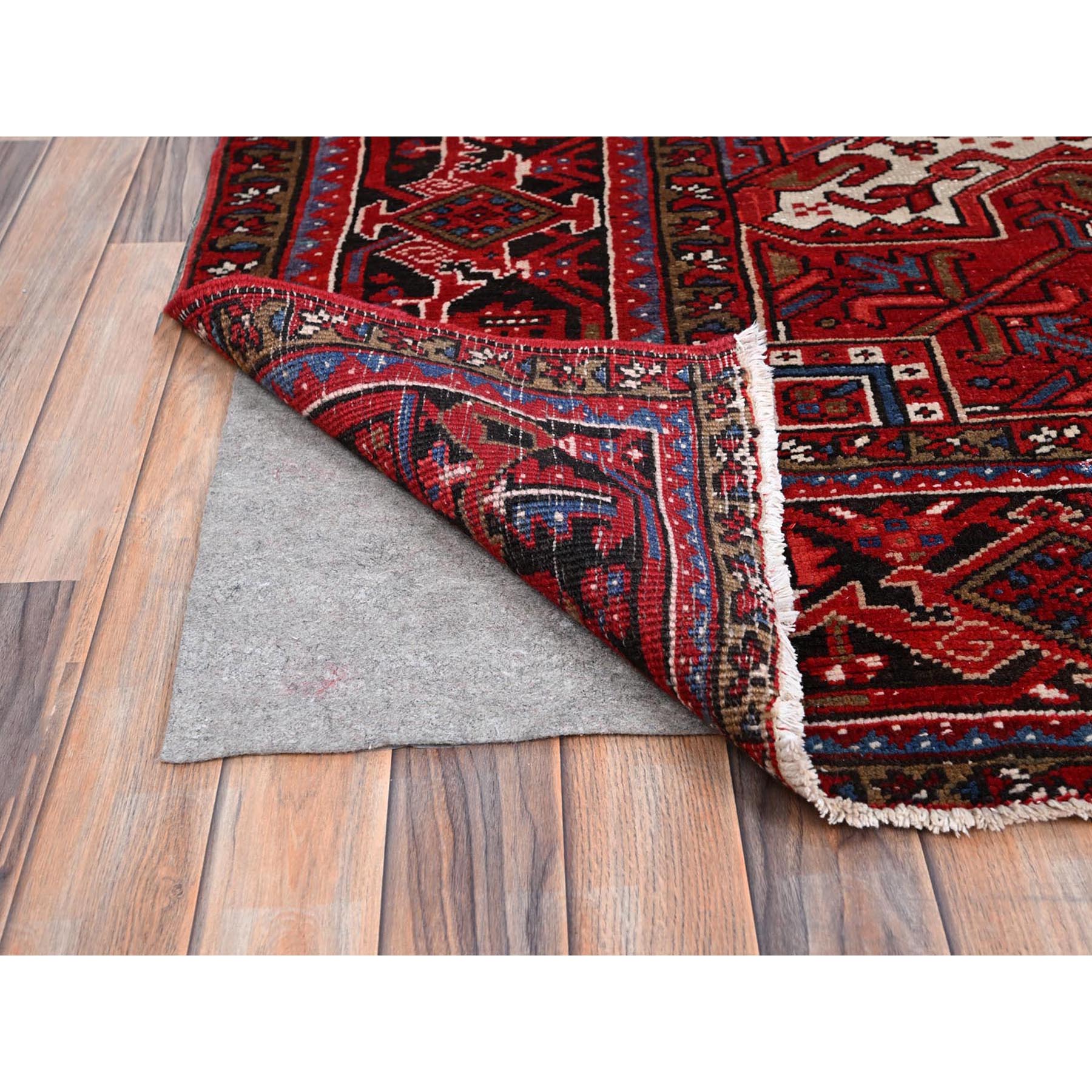10'2"x13'8" Penn Red And Ivory Color Corners, Good Condition, Hand Knotted, Sides And Ends Secured Professionally, Semi Antique Persian Heriz, All Wool, Cropped Thin, Oriental Rug Sh181