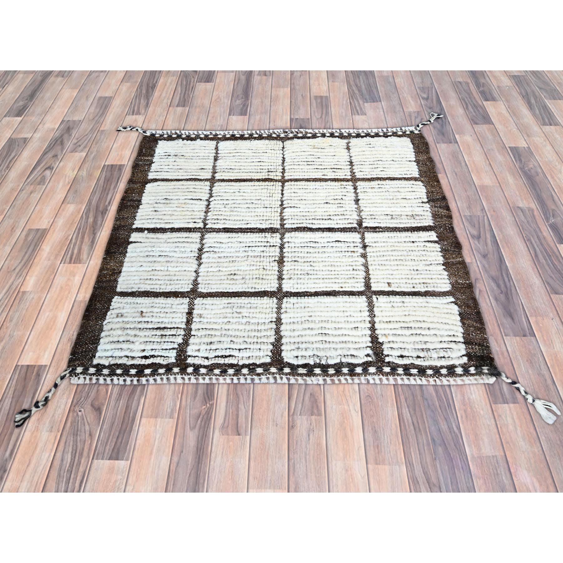 1'8"x2' Daisy White, Natural Undyed Wool, Moroccan Weave, Grid Design Sample, Hand Knotted, Oriental Rug Sh247