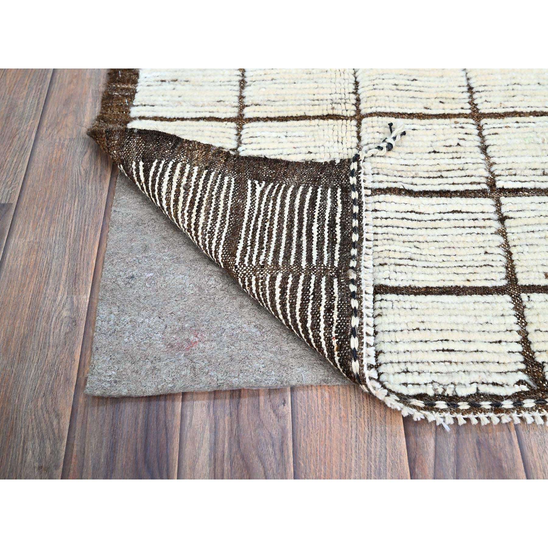 1'8"x2' Daisy White, Natural Undyed Wool, Moroccan Weave, Grid Design Sample, Hand Knotted, Oriental Rug Sh247