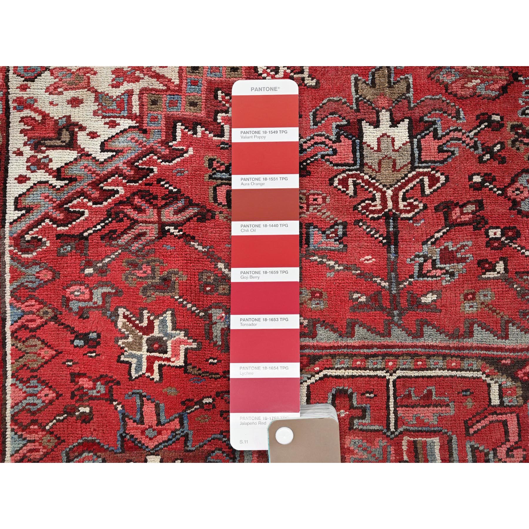 9'4"x12'10" Crimson Red, Vintage Persian Heriz with Large Medallion Design, Pure Wool, Hand Knotted, Even Wear, Cropped Thin, Good Condition, Sides and Ends Professionally Secured, Oriental Rug Sh271