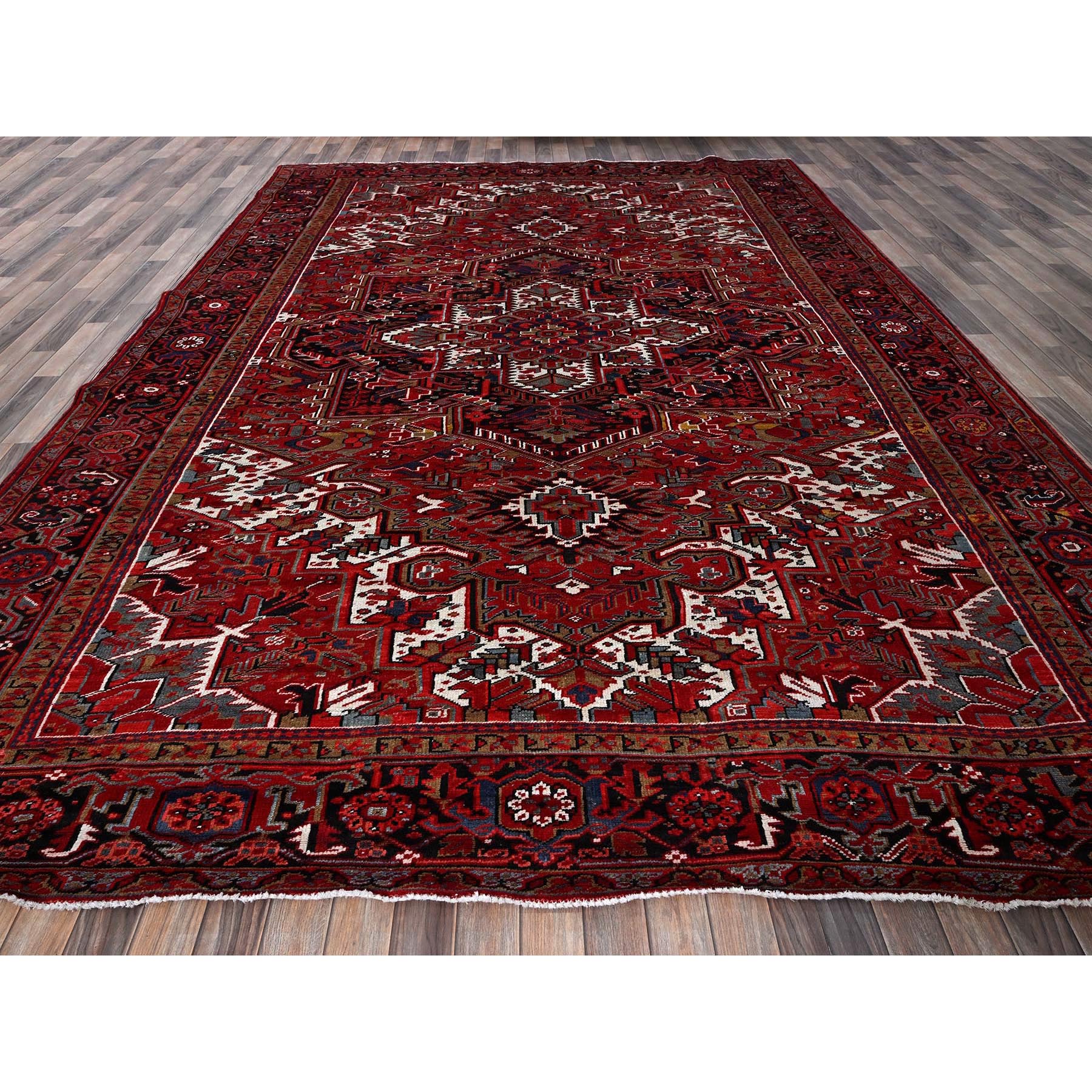 9'5"x12'10" Scarlet Red, Vintage Persian Heriz with Large Medallion Design, 100% Wool, Hand Knotted, Even Wear, Cropped Thin, Good Condition, Sides and Ends Professionally Secured, Oriental Rug Sg281
