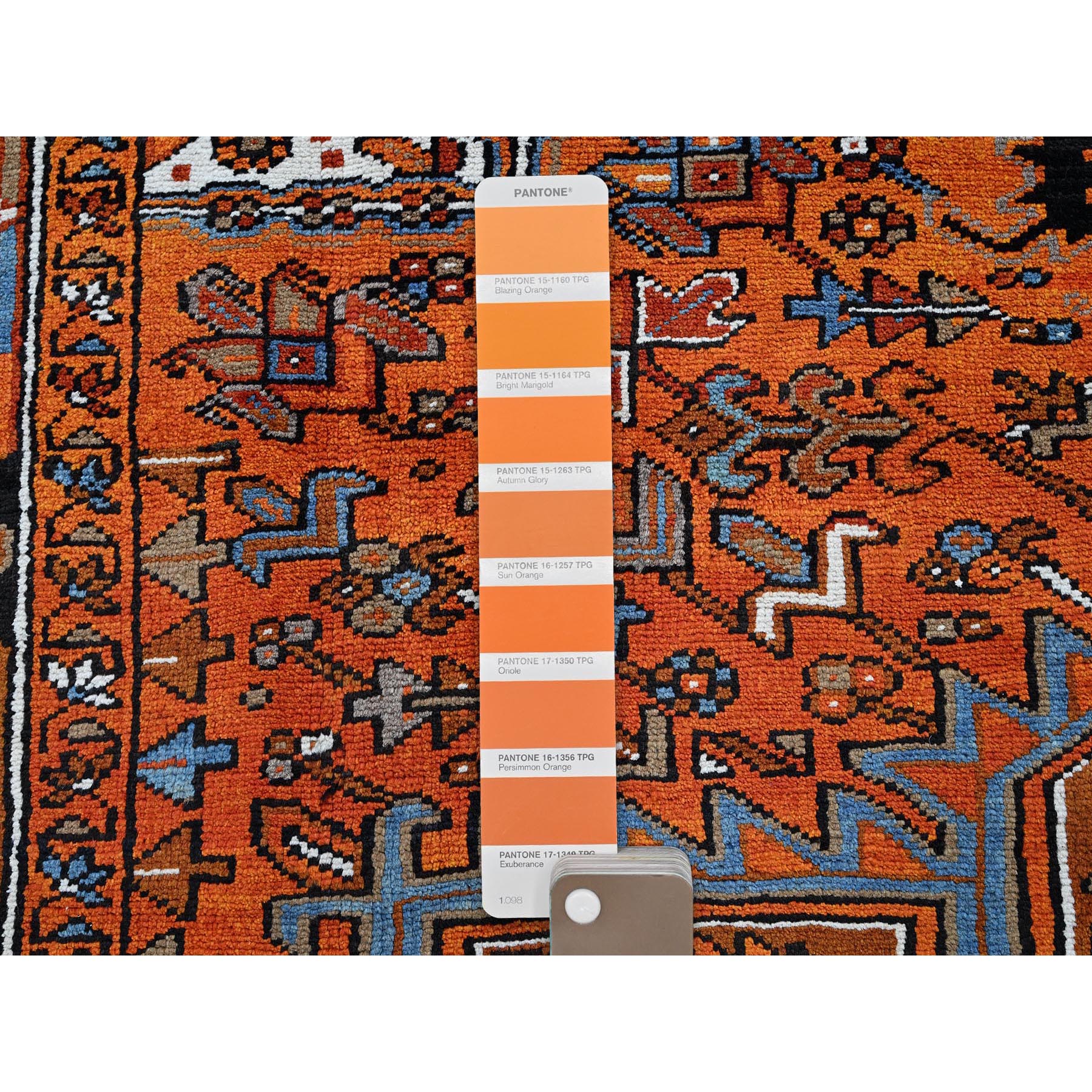 7'7"x10'7" Squash Orange, Vintage Persian Heriz with Large Medallion Design, 100% Wool, Hand Knotted, Even Wear, Cropped Thin, Good Condition, Sides and Ends Professionally Secured, Oriental Rug Sh293