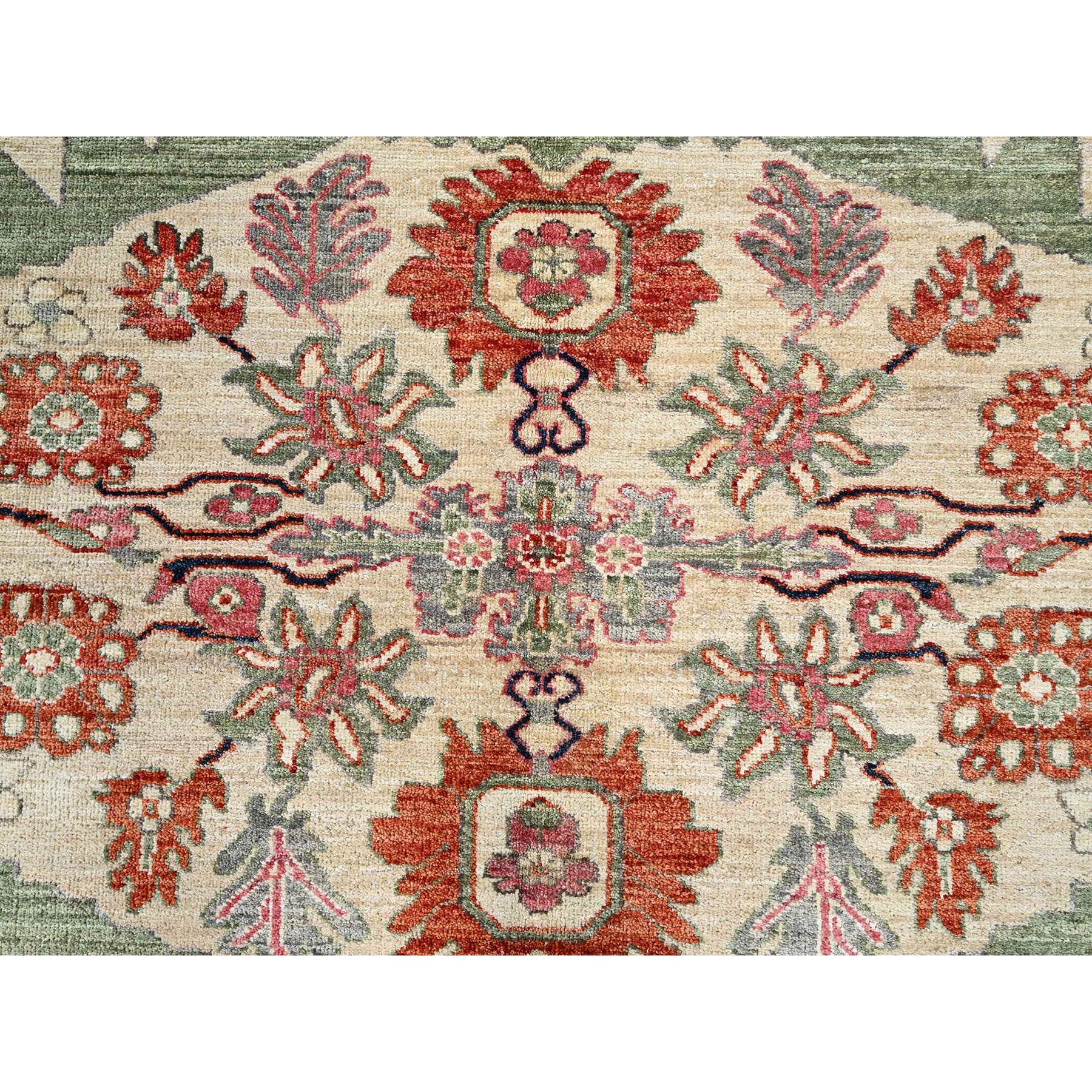 8'10"x12' Almond Milk White, Aryana Collection, Serapi Heriz Design, Vegetable Dyes, High Mountain Wool, Hand Knotted, Soft Pile, Densely Woven, Oriental Rug Sh1035