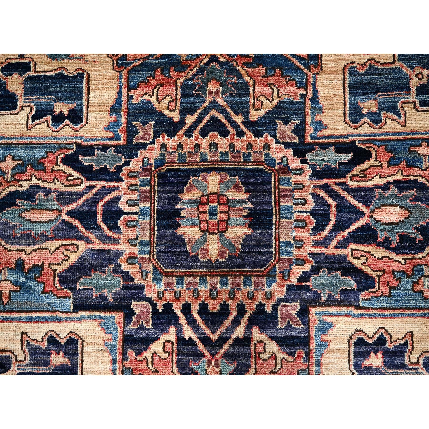 8'1"x9'8" Chiffon White, Aryana Grade, Serapi Heriz with Large Medallion Design, Vegetable Dyes, High Mountain Wool, Hand Knotted, Soft Pile, Densely Woven, Oriental Rug Sh1037