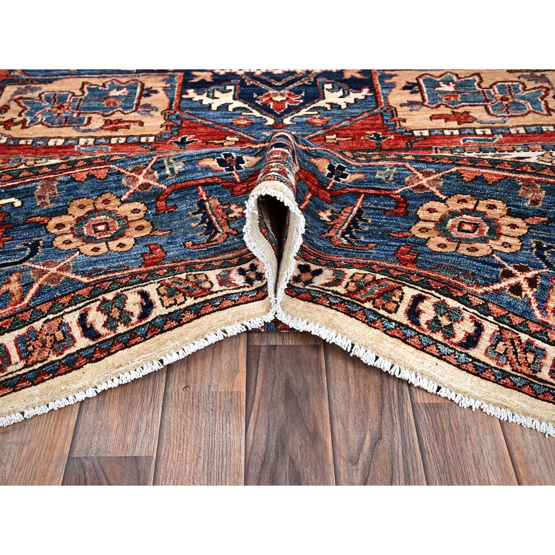 8'1"x10'1" Chiffon White, Aryana Grade, Serapi Heriz with Large Medallion Design, Vegetable Dyes, High Mountain Wool, Hand Knotted, Soft Pile, Densely Woven, Oriental Rug Sh1039