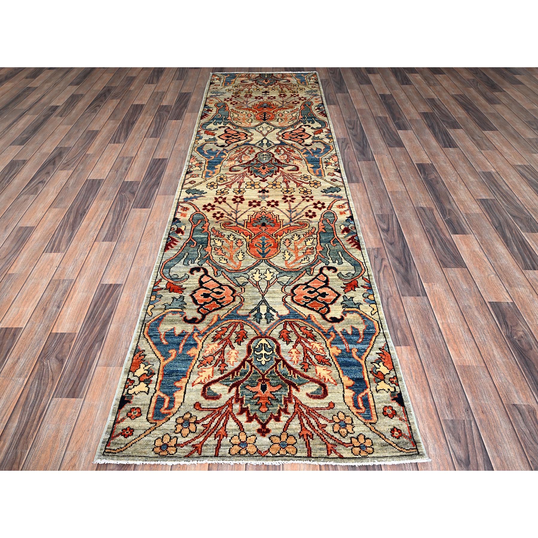 2'9"x9'10" Oyster Gray, Bijar Garus Design, Aryana Grade, Vegetable Dyes, High Mountain Wool, Hand Knotted, Soft Pile, Densely Woven, Runner, Oriental Rug Sh1068