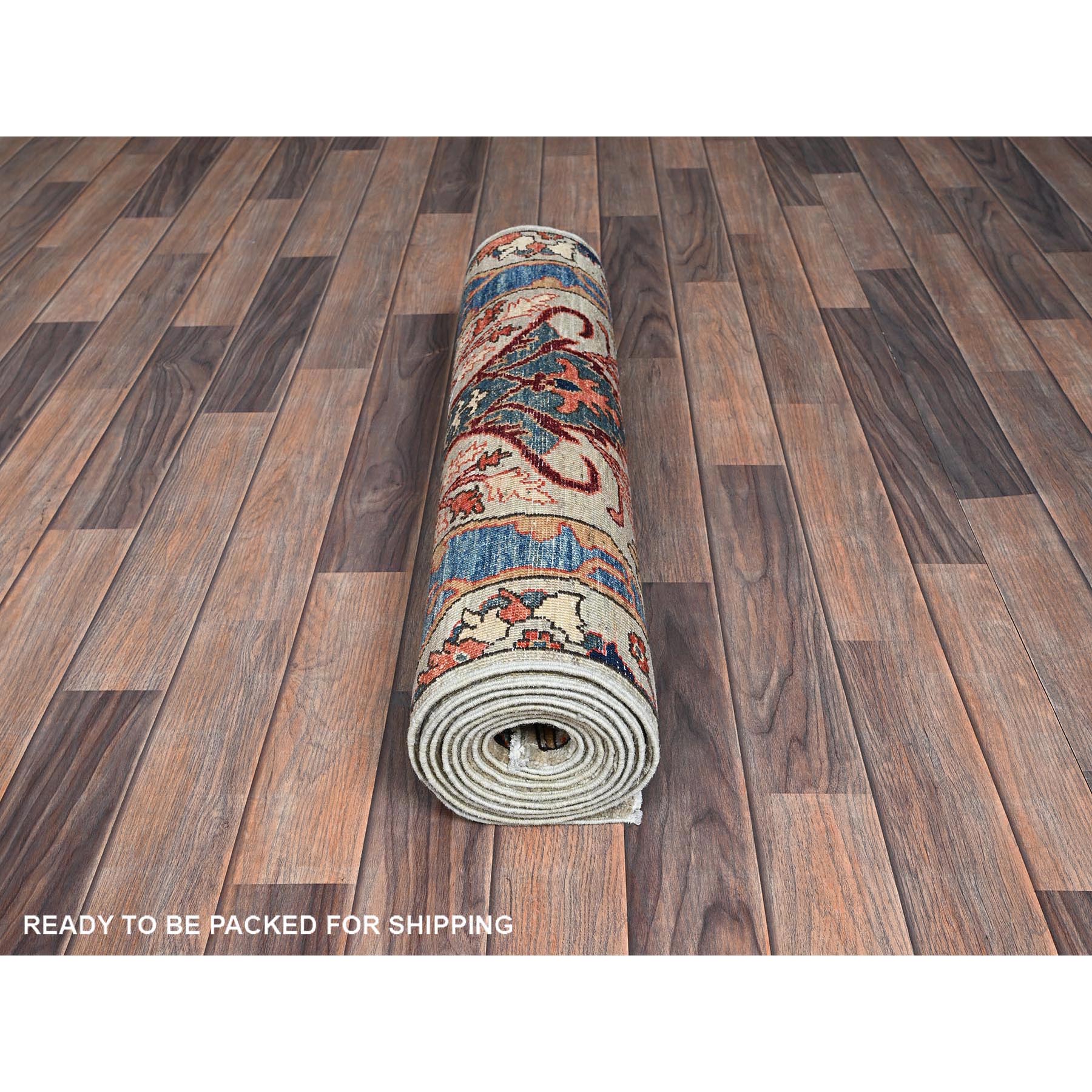 2'8"x9'7" Oyster Gray, Bijar Garus Design, Aryana Collection, Vegetable Dyes, High Mountain Wool, Hand Knotted, Soft Pile, Densely Woven, Runner, Oriental Rug Sh1070