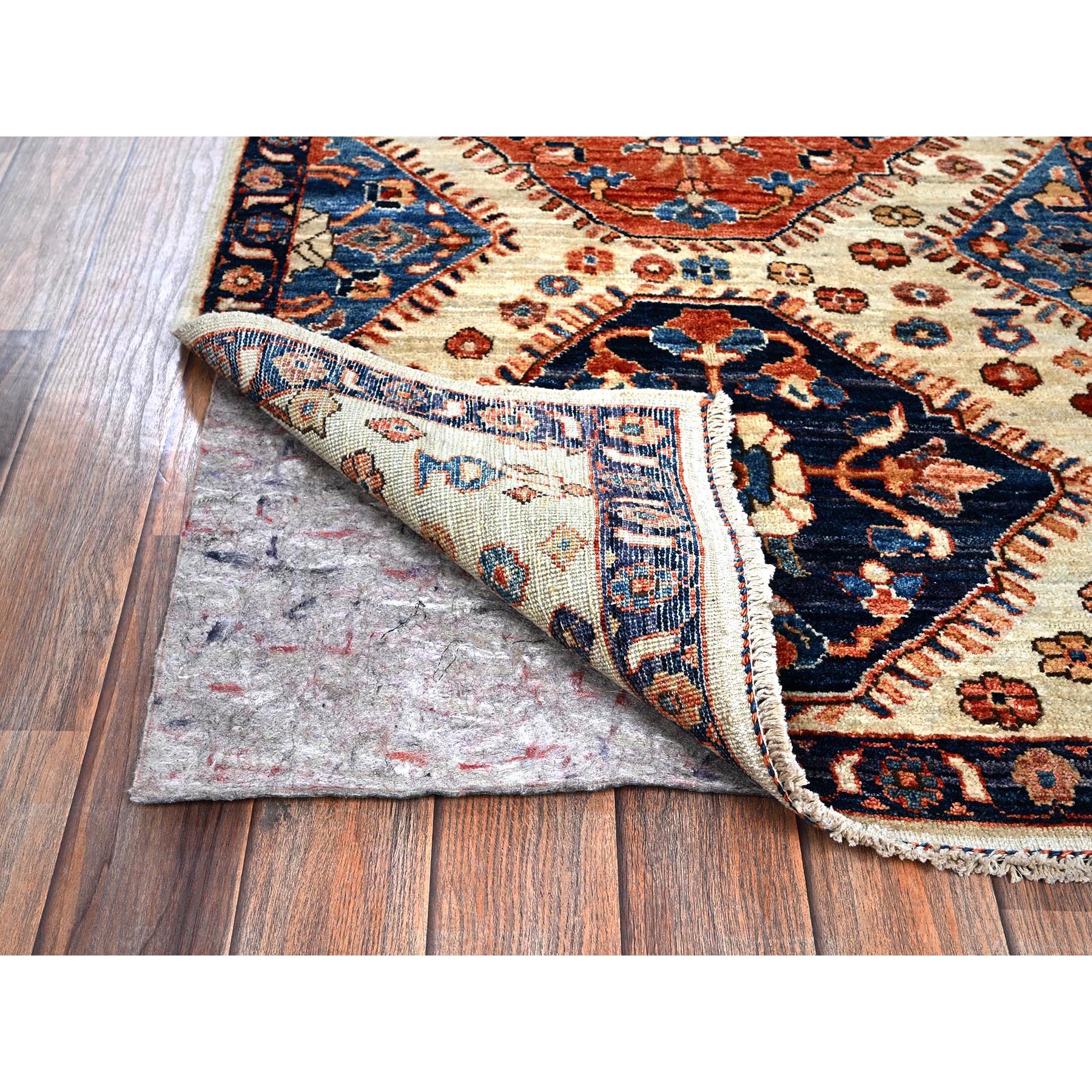 2'7"x4'10" Chiffon White, Northwest Persian with Medallions Design, Aryana Collection, Vegetable Dyes, Soft Pile, High Mountain Wool, Hand Knotted, Densely Woven, Oriental Rug Sh1083