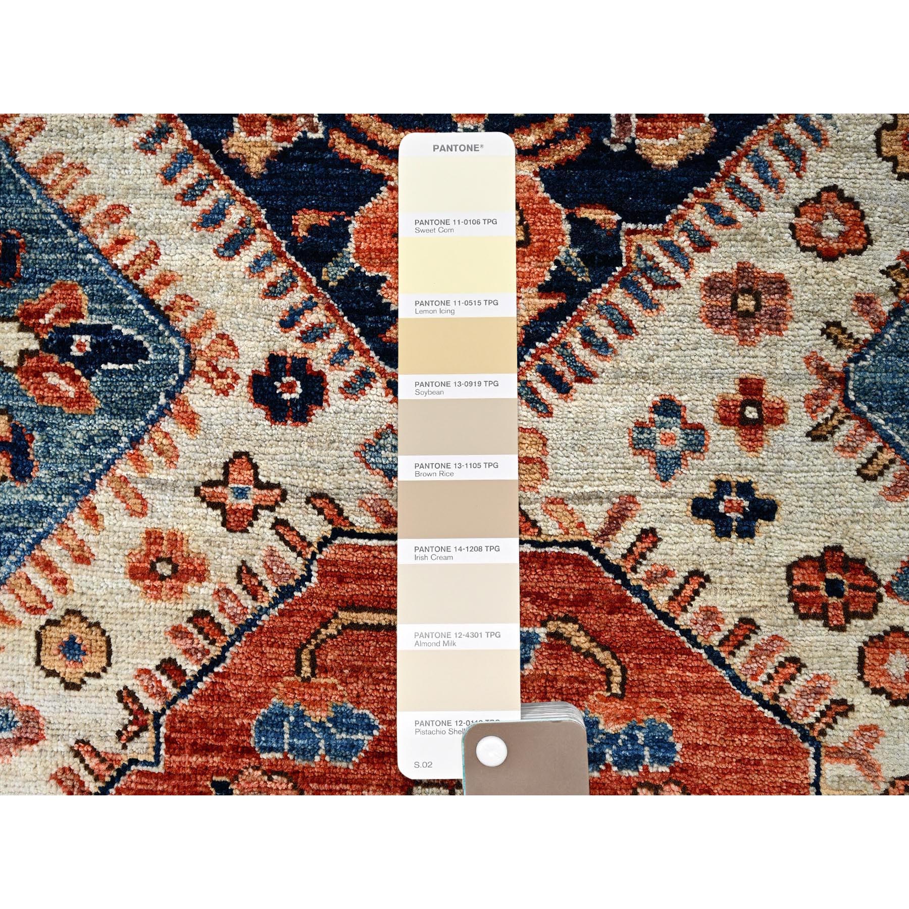 2'7"x4'10" Chiffon White, Northwest Persian with Medallions Design, Aryana Collection, Vegetable Dyes, Soft Pile, High Mountain Wool, Hand Knotted, Densely Woven, Oriental Rug Sh1083