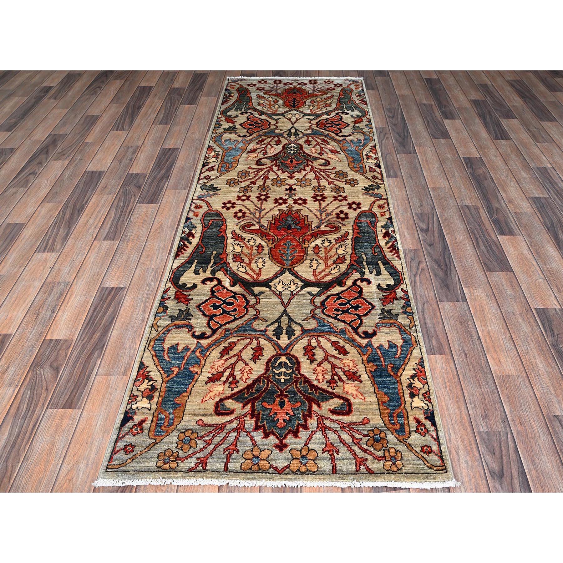 2'9"x8'4" Linen White, Bijar Garus Design, Aryana Grade, Vegetable Dyes, High Mountain Wool, Hand Knotted, Soft Pile, Densely Woven, Runner, Oriental Rug Sh1110