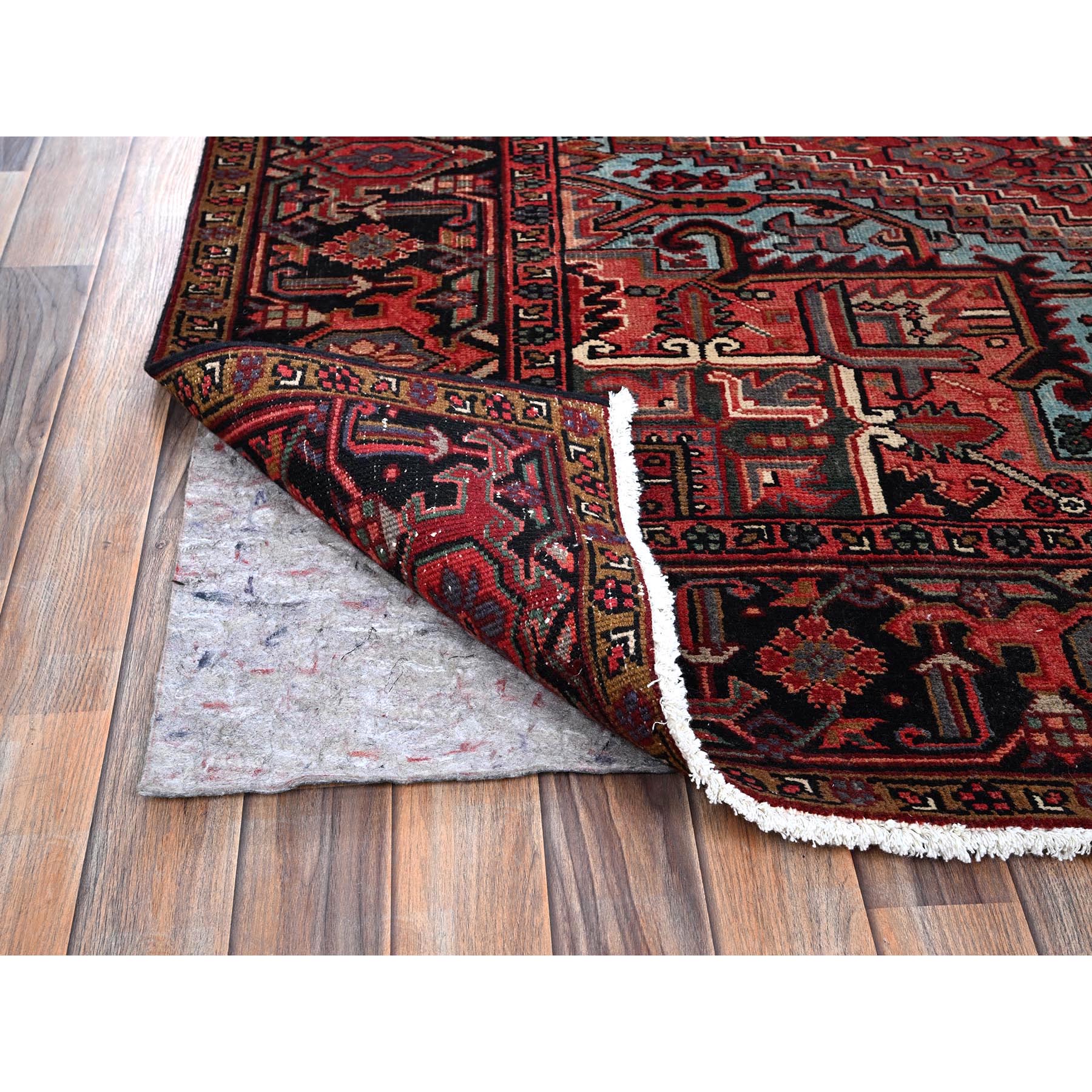 8'x10'10" Scarlet Red, Vintage Persian Heriz with Large Medallion Design, 100% Wool, Rustic Look, Even Wear, Cropped Thin, Good Condition, Sides and Ends Professionally Secured, Oriental Rug Sh1251