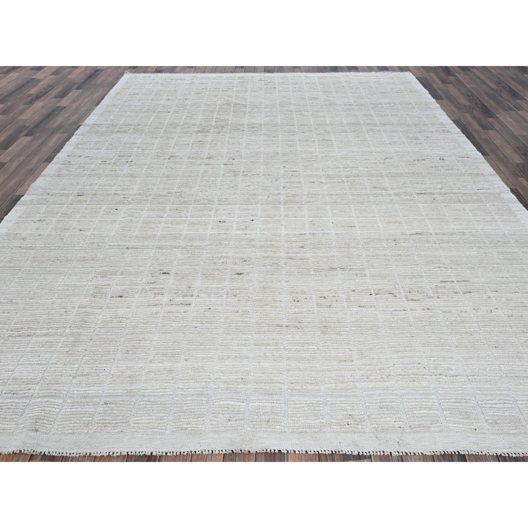 9'1"x12' Chiffon White, Moroccan Weave with Box Design, Textured Pile, Tone on Tone, Undyed Natural Wool, Hand Knotted, Oriental Rug Sh1379