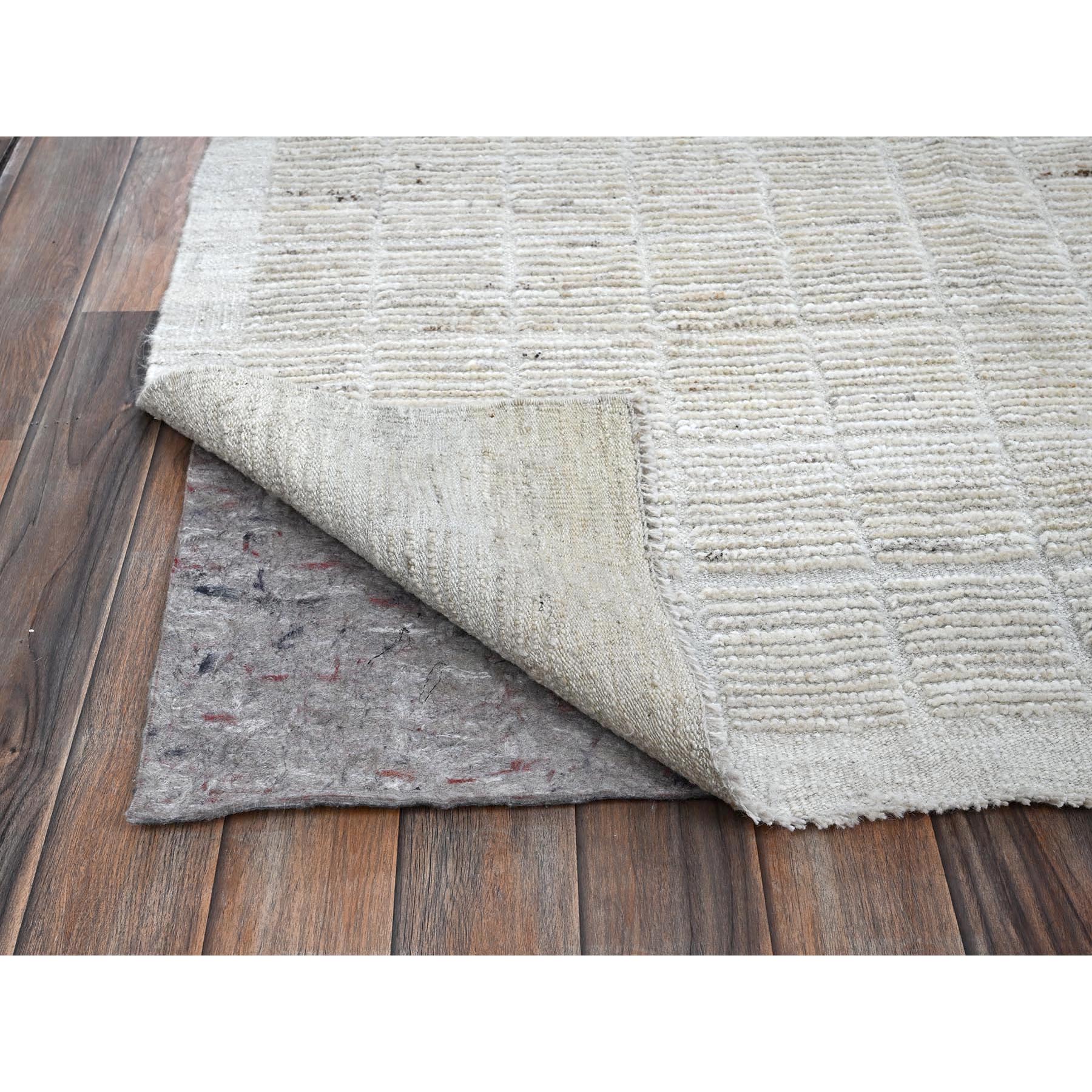 9'1"x12' Chiffon White, Moroccan Weave with Box Design, Textured Pile, Tone on Tone, Undyed Natural Wool, Hand Knotted, Oriental Rug Sh1379