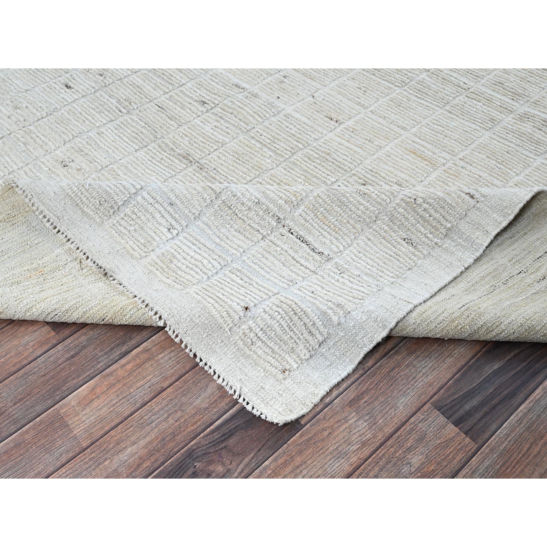 9'1"x12' Chiffon White, Moroccan Weave with Box Design, Textured Pile, Tone on Tone, Undyed Natural Wool, Hand Knotted, Oriental Rug Sh1379