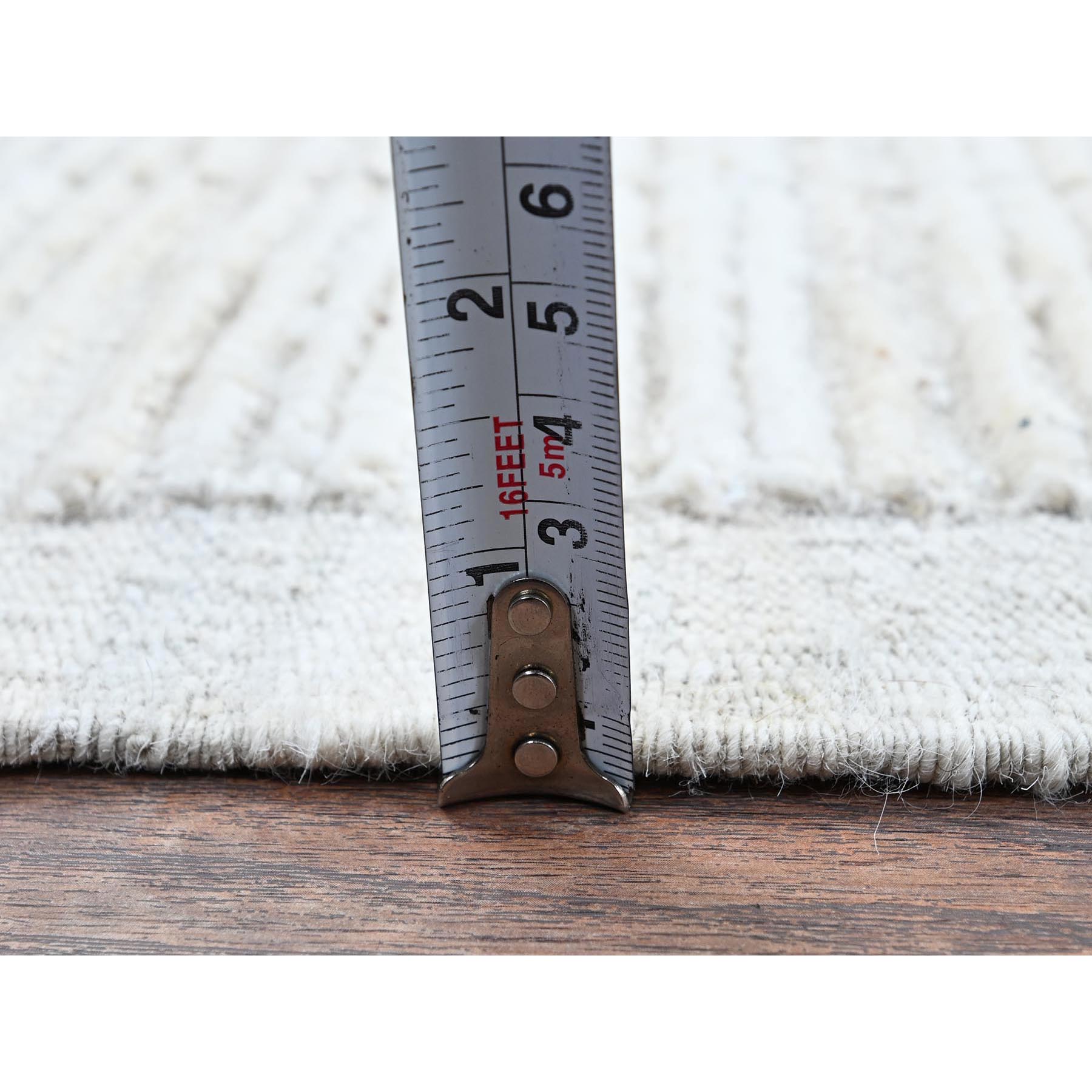 2'4"x3' Pearl White, Moroccan Weave with Squares Design, Textured Pile, Tone on Tone, Undyed Natural Wool, Hand Knotted, Sample, Mat, Oriental Rug Sh1386