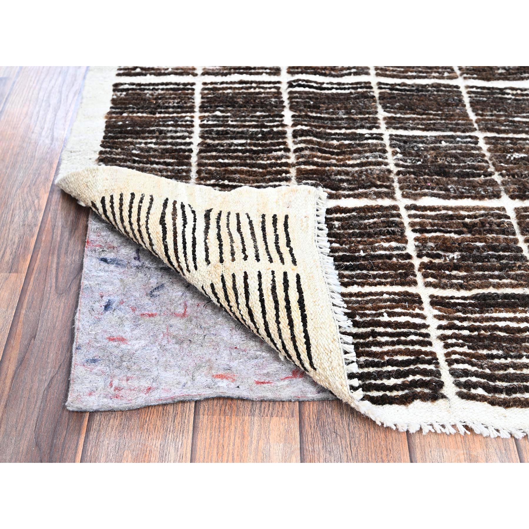2'3"x2'8" Chocolate Brown, Moroccan Weave with Grid Design, Textured Pile, Tone on Tone, Undyed Natural Wool, Hand Knotted, Sample, Mat, Oriental Rug Sh1391