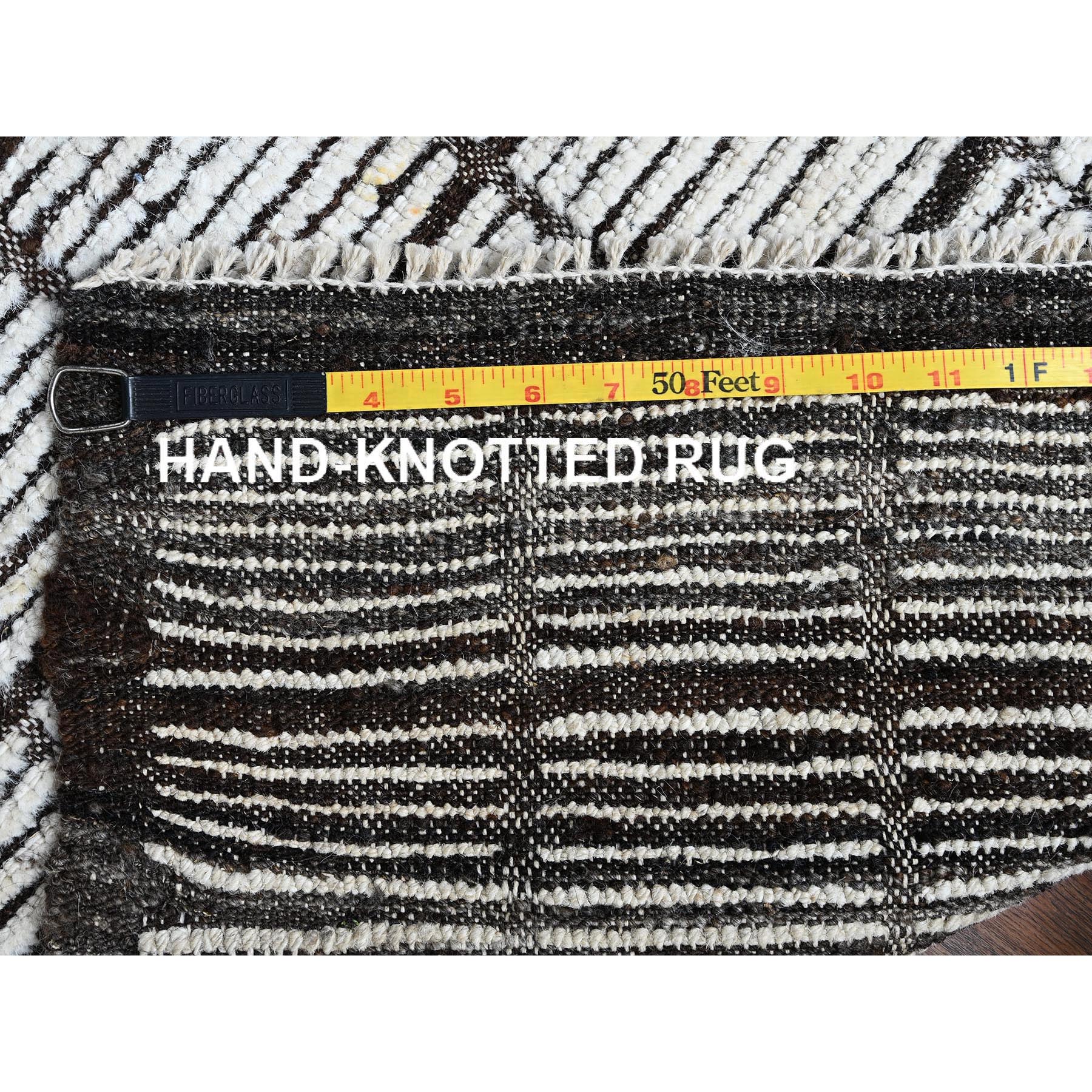 2'1"x2'10" Cotton White, Moroccan Weave with Grid Design, Textured Pile, Undyed Natural Wool, Hand Knotted, Tone on Tone, Mat, Sample, Oriental Rug Sh1394