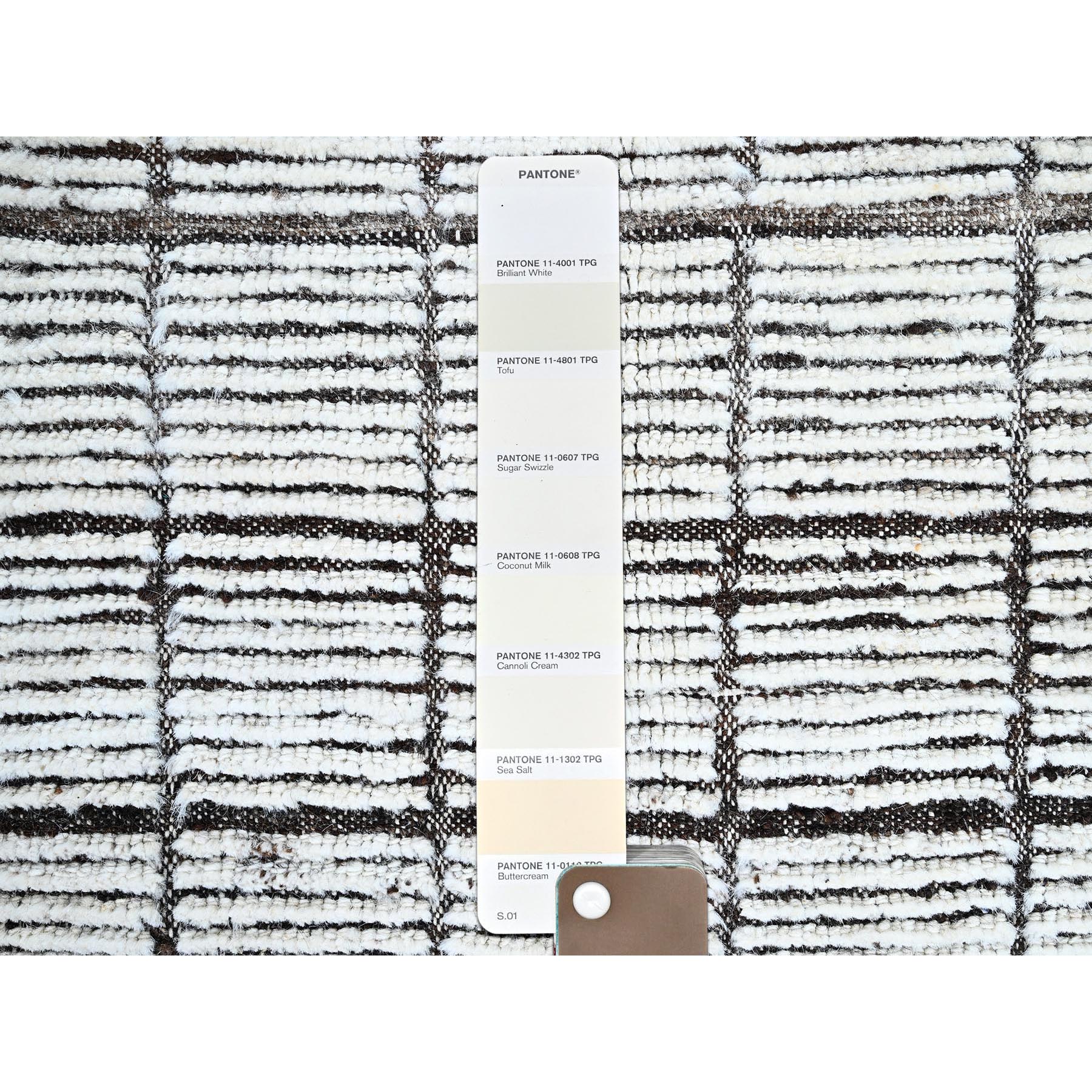 2'1"x3' Brilliant White, Moroccan Weave with Box Design, Textured Pile, Tone on Tone, Undyed Natural Wool, Hand Knotted, Mat, Sample, Oriental Rug Sh1395