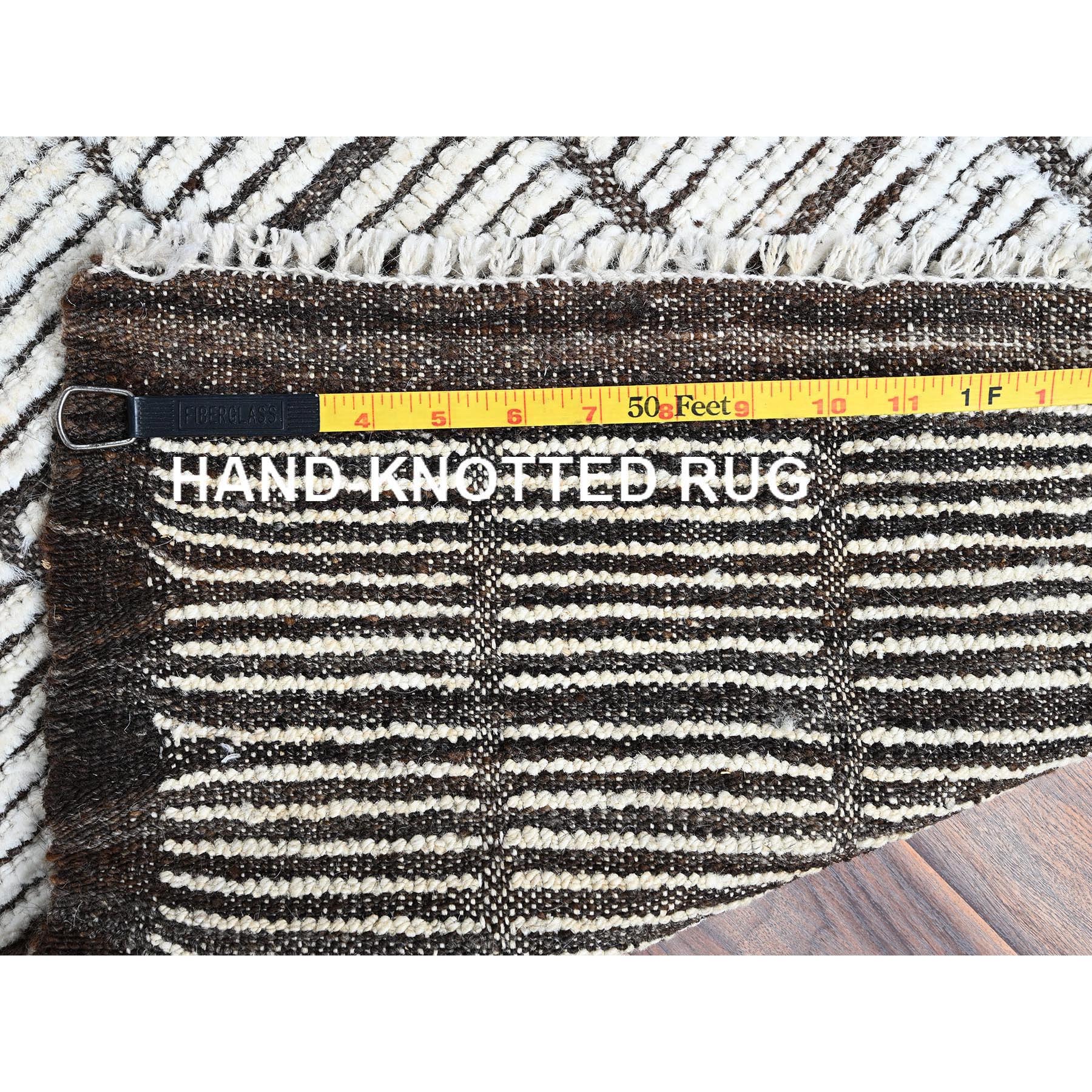 2'1"x2'8" Snow White, Moroccan Weave with Box Design, Tone on Tone, Textured Pile, Undyed Natural Wool, Hand Knotted, Mat, Sample, Oriental Rug Sh1397