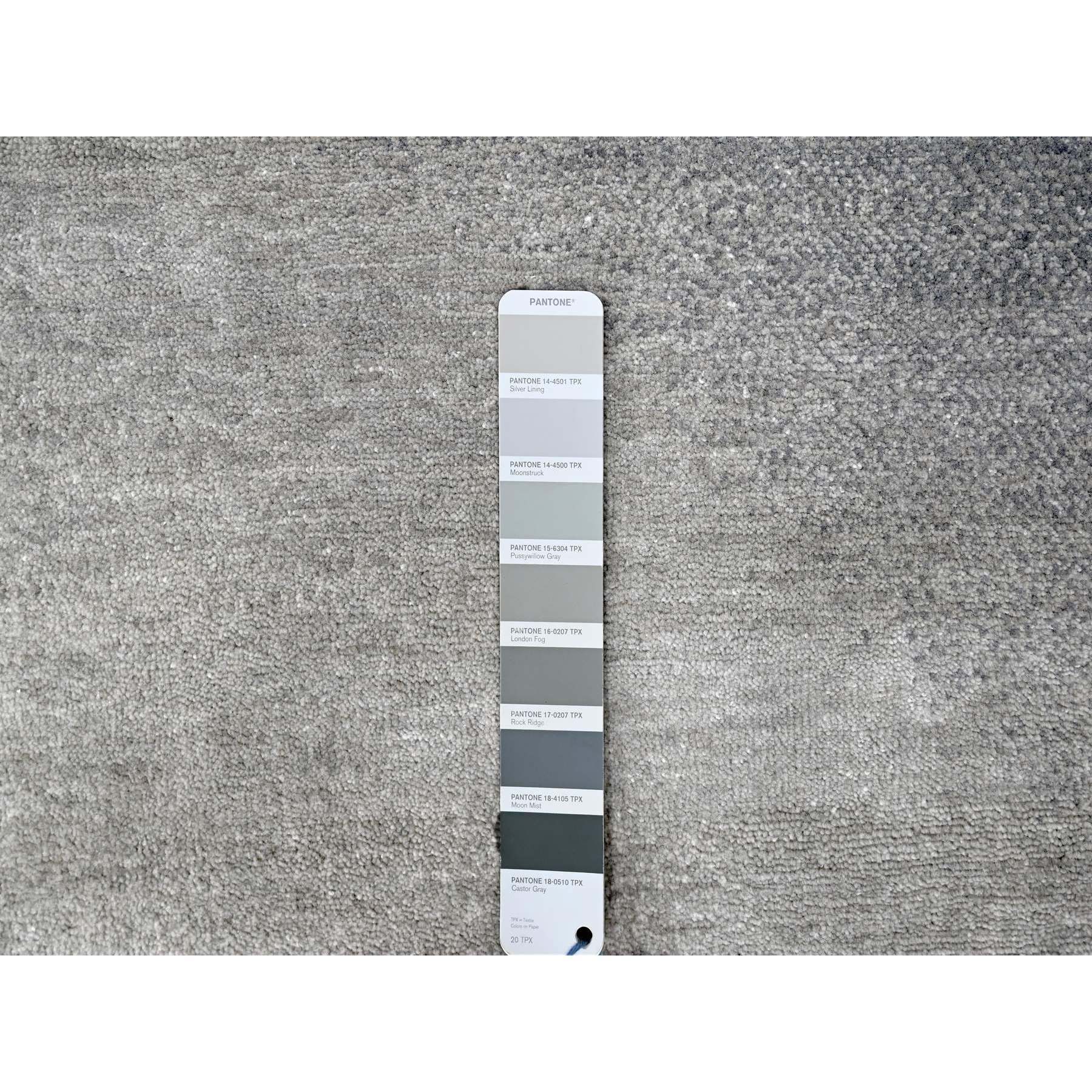 9'x11'10" Perfect Gray, THE MOONLIGHT, Modern Gradation Design, Thick and Plush, 100% Wool, Hand Knotted, Oriental Rug Sh10057
