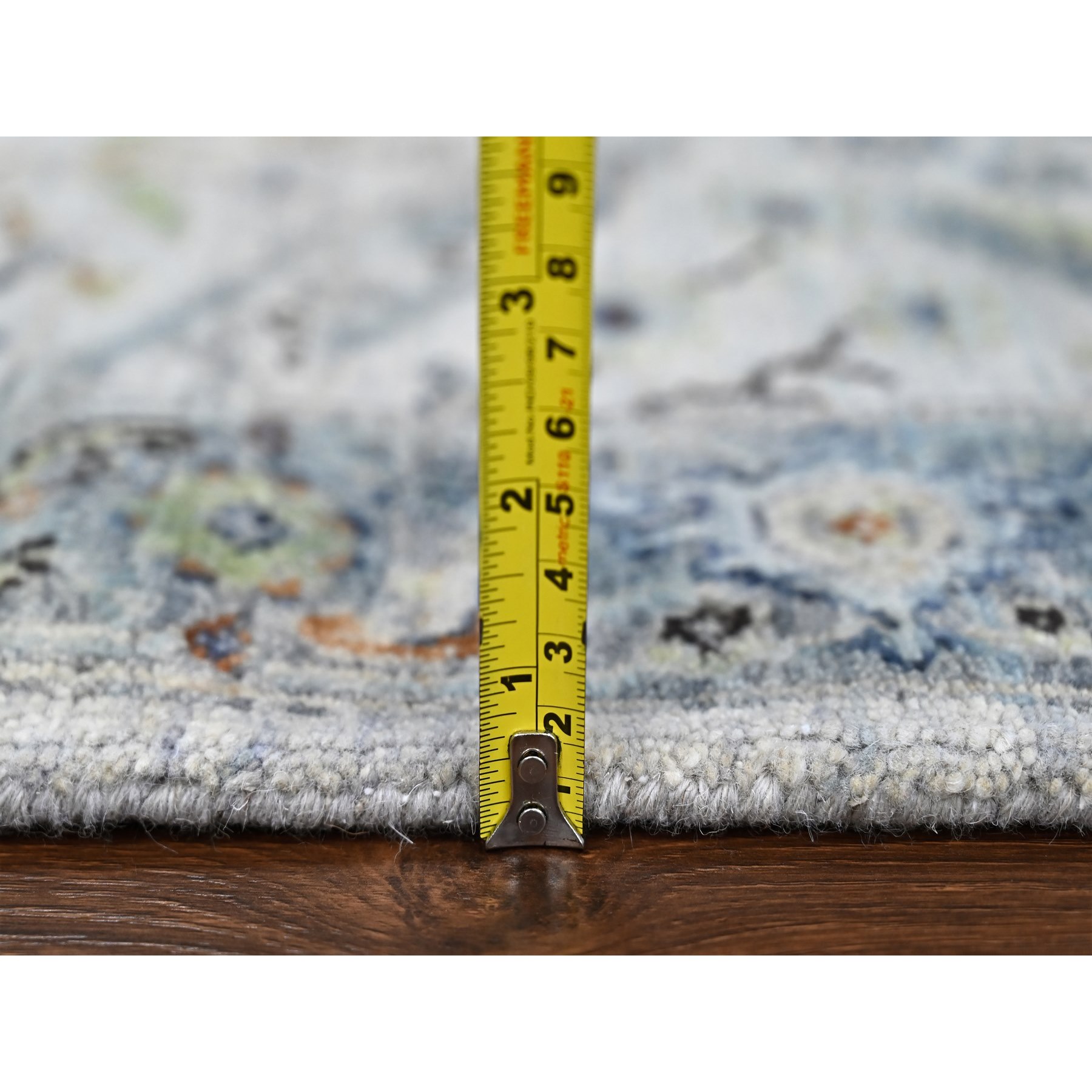 2'5"x5'10" Snow White, Oushak with Floral Motifs, Hand Knotted, Denser Weave, Natural Wool, Runner, Oriental Rug Sh10084