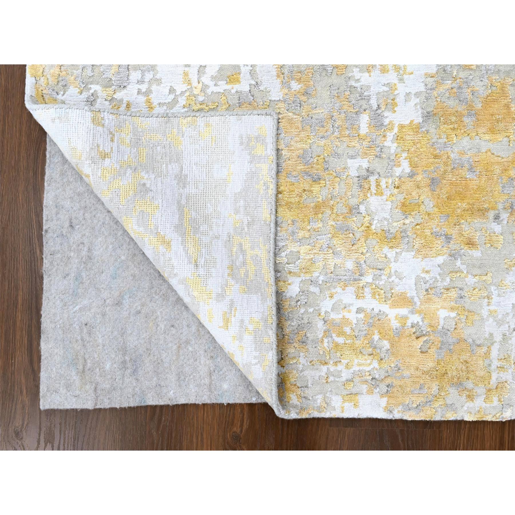 5'x7' Beige with Gold, Hand Knotted, Abstract Design, Wool and Silk, Hi-Low Pile, Oriental Rug Sh10200