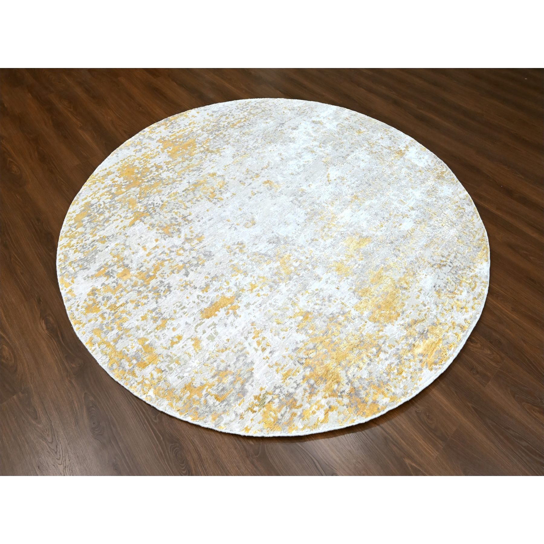 7'9'x7'9" Beige with Gold, Abstract Design, Wool and Silk, Hi-Low Pile, Hand Knotted, Round, Oriental Rug Sh10202