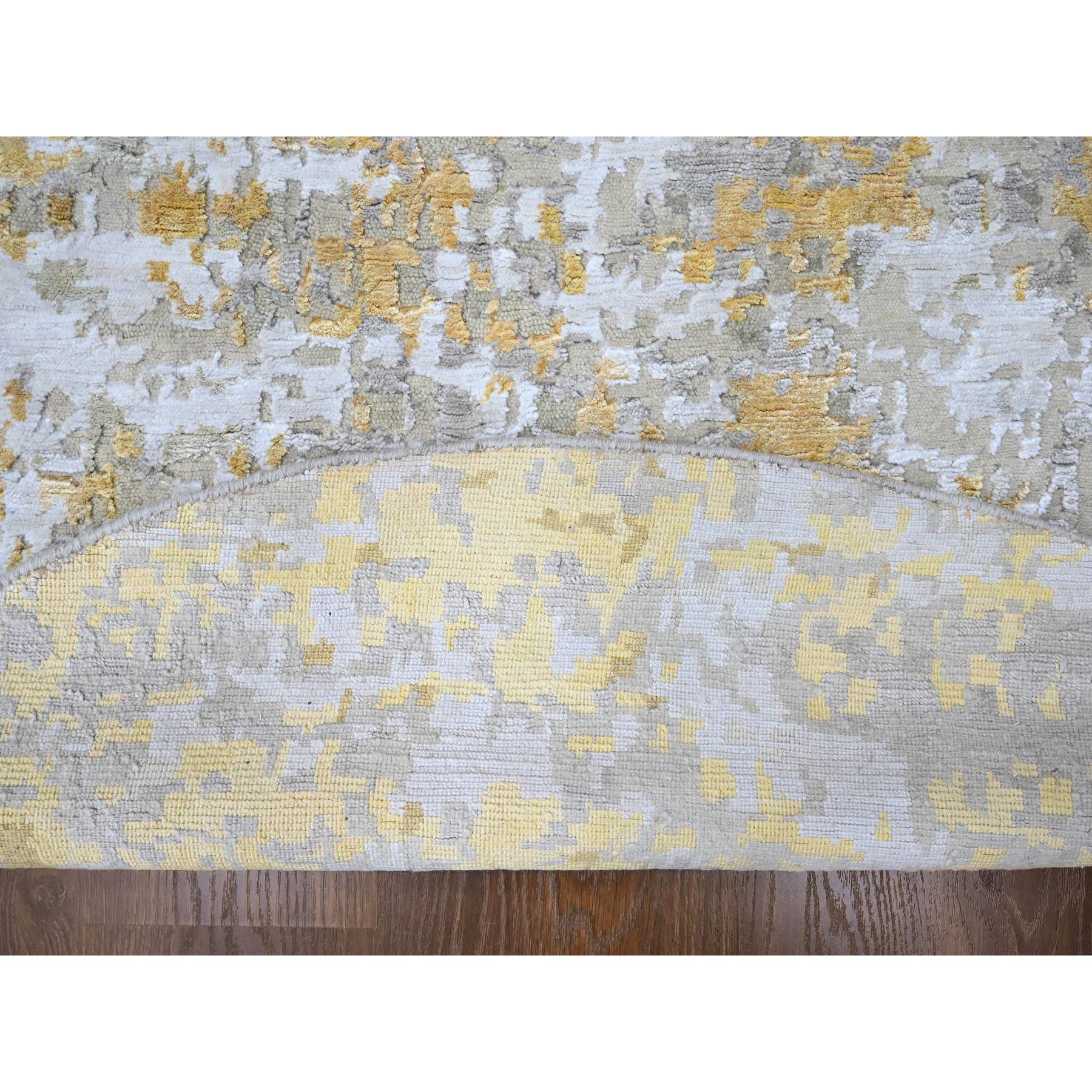 6'x6' Beige with Gold, Wool and Silk, Abstract Design, Hi-Low Pile, Hand Knotted, Round, Oriental Rug Sh10203