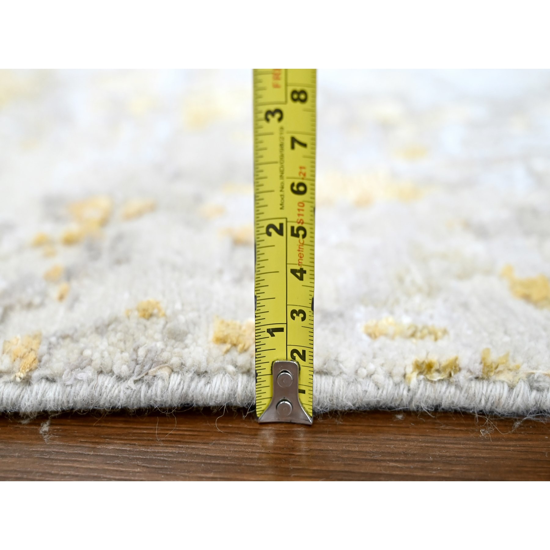 11'10"x11'10" Beige with Gold, Abstract Design, Wool and Silk, Densely Woven, Hi-Low Pile, Hand Knotted, Round, Oriental Rug Sh10206