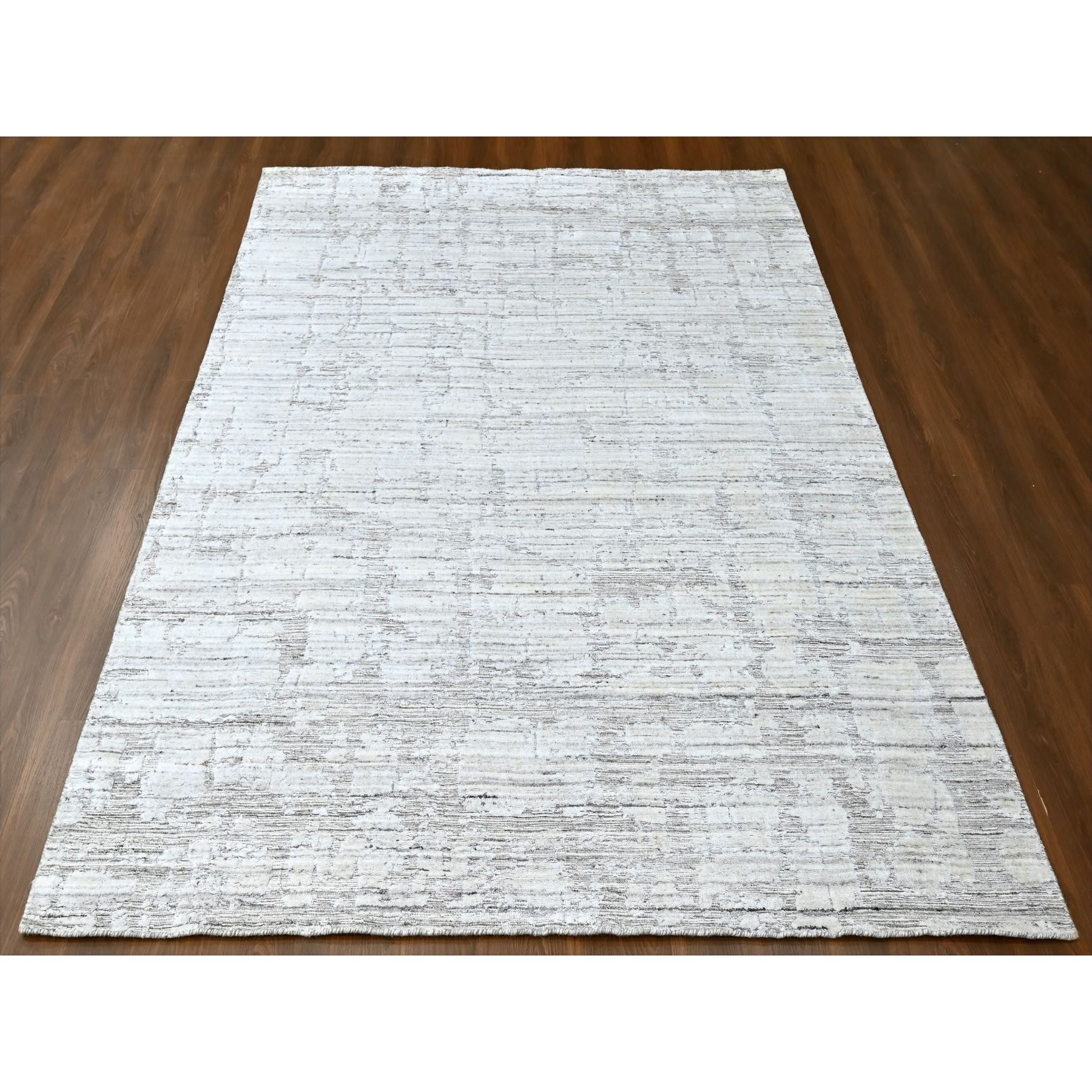 8'x10' Bone White, Hand Loomed, Wool and Plant Based Silk, Textured Pile, Modern Design, Oriental Rug Sh10270