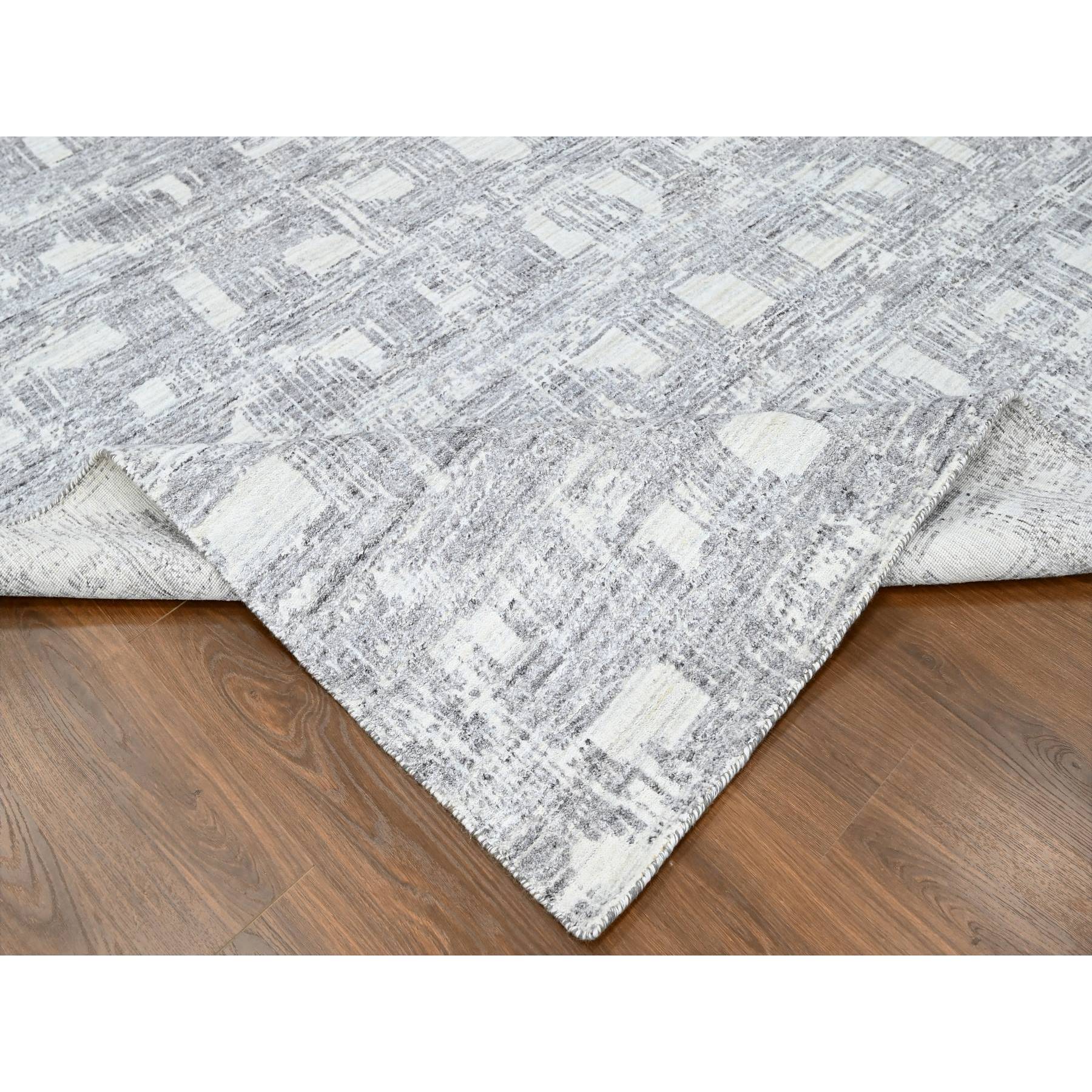 8'x10' Chiffon White, Hand Loomed, Wool and Plant Based Silk, Textured Pile, Modern Grid Like Design, Oriental Rug Sh10280