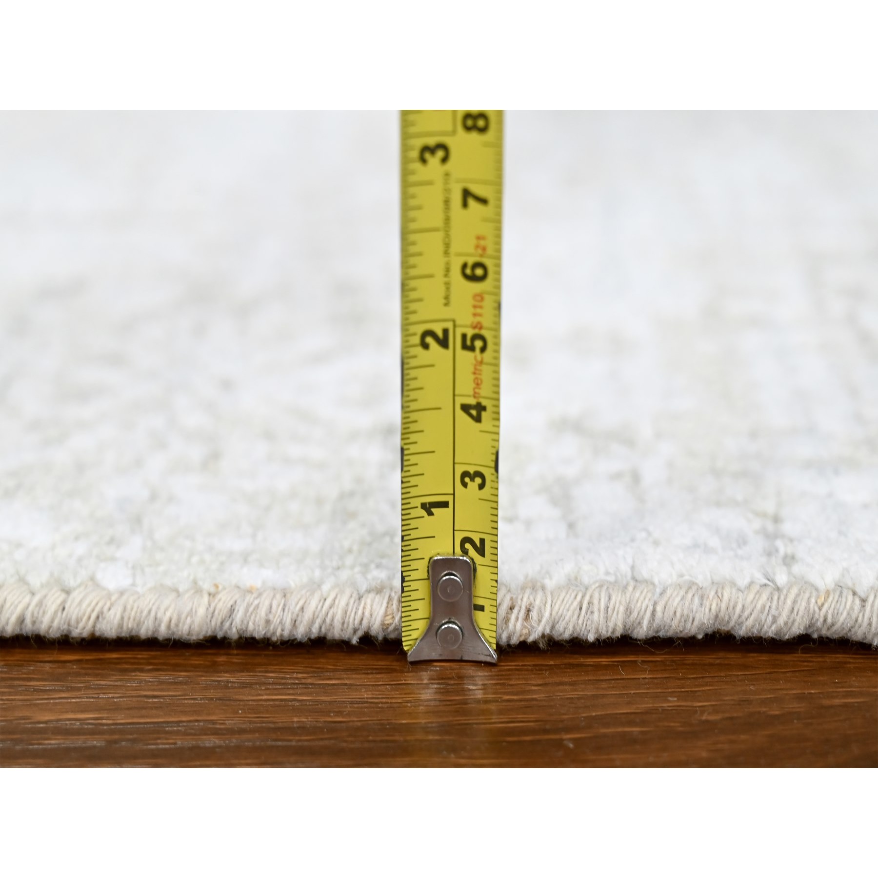 4'1"x5'10" Oyster Gray, Textured Pile, Modern Design, Hand Loomed, Wool and Plant Based Silk, Oriental Rug Sh10284