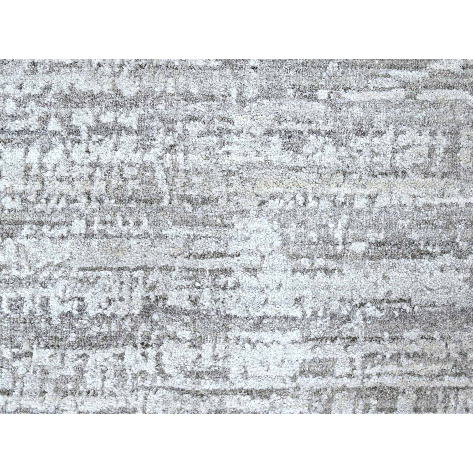 4'2"x6' Misty Gray, Wool and Plant Based Silk, Hand Loomed, Textured Pile, Modern Design, Oriental Rug Sh10289