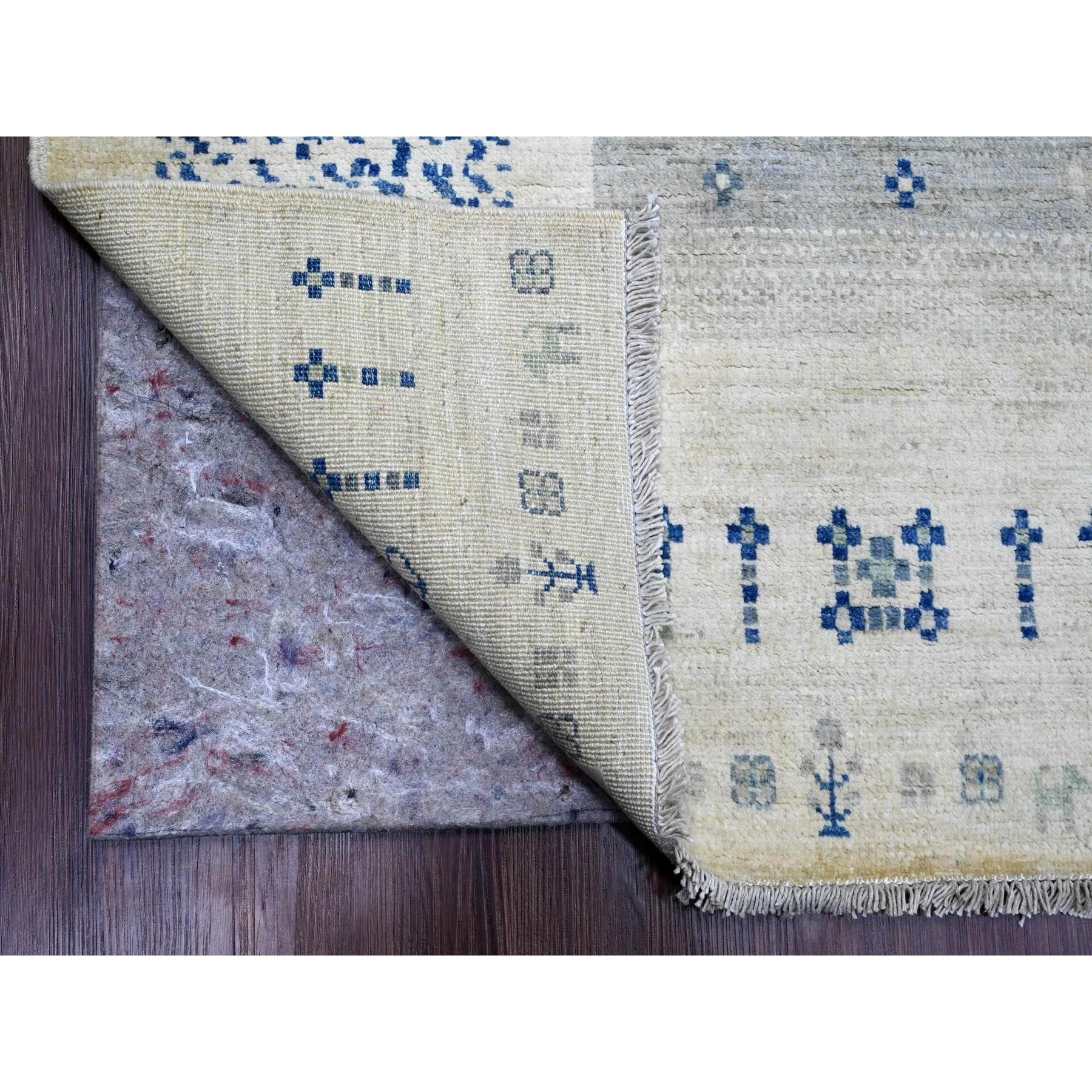 8'3"x9'7" Chiffon White, Fine Kashkuli Gabbeh with Small Animal Figurines, Soft Wool, Hand Knotted, Vegetable Dyes, Oriental Rug Sh20020