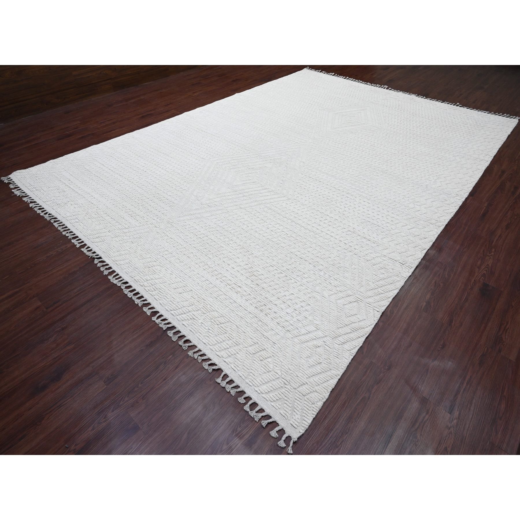 9'10"x14'1" Pearl White, Moroccan Weave, Tone on Tone, Intricate Diamond Pattern, Hand Knotted, 100% Wool, Oriental Rug Sh20080