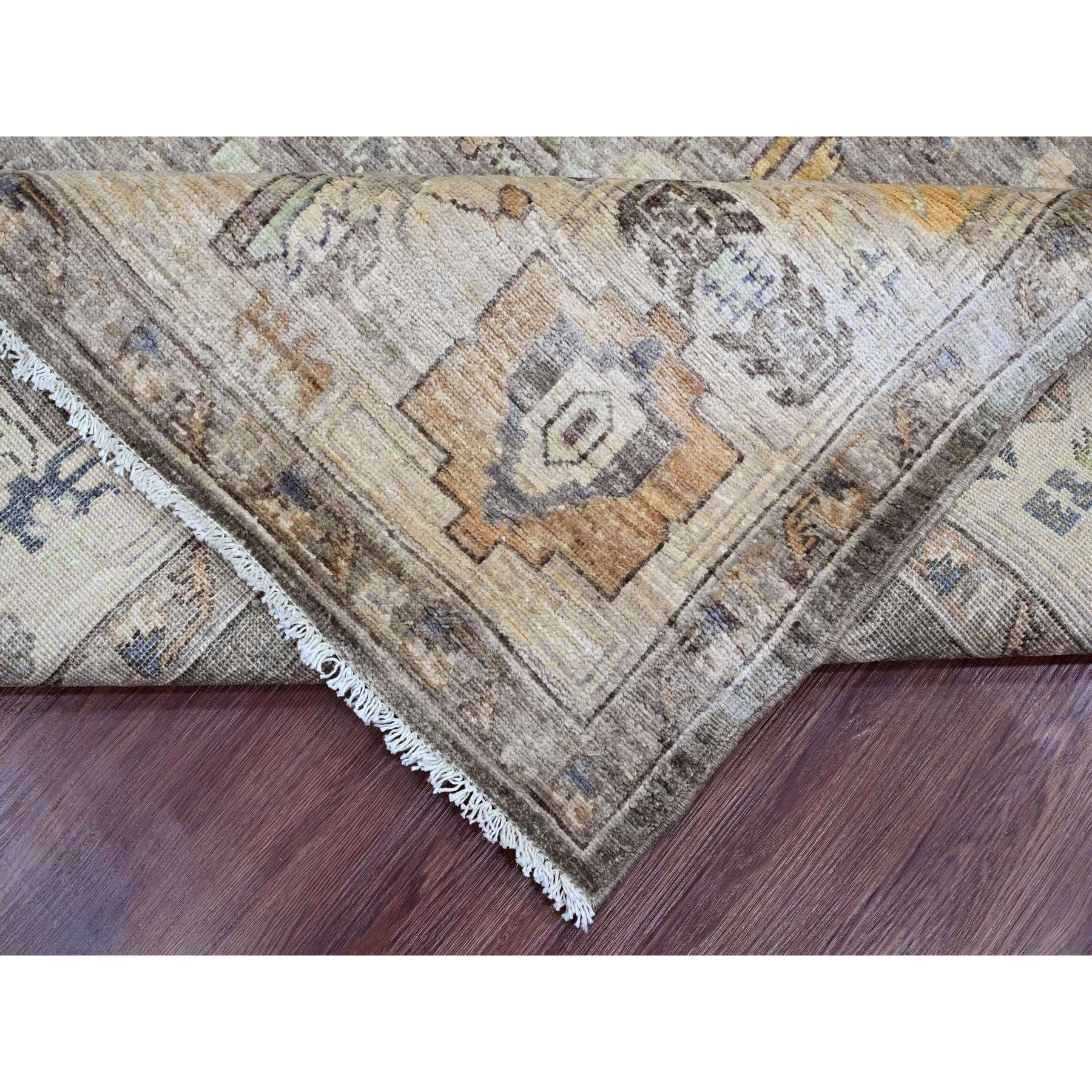 8'1"x9'9" Fossil Gray, Serapi Heriz with Large Medallion Design, Peshawar, Natural Dyes, Hand Knotted, 100% Wool, Oriental Rug Sh20091