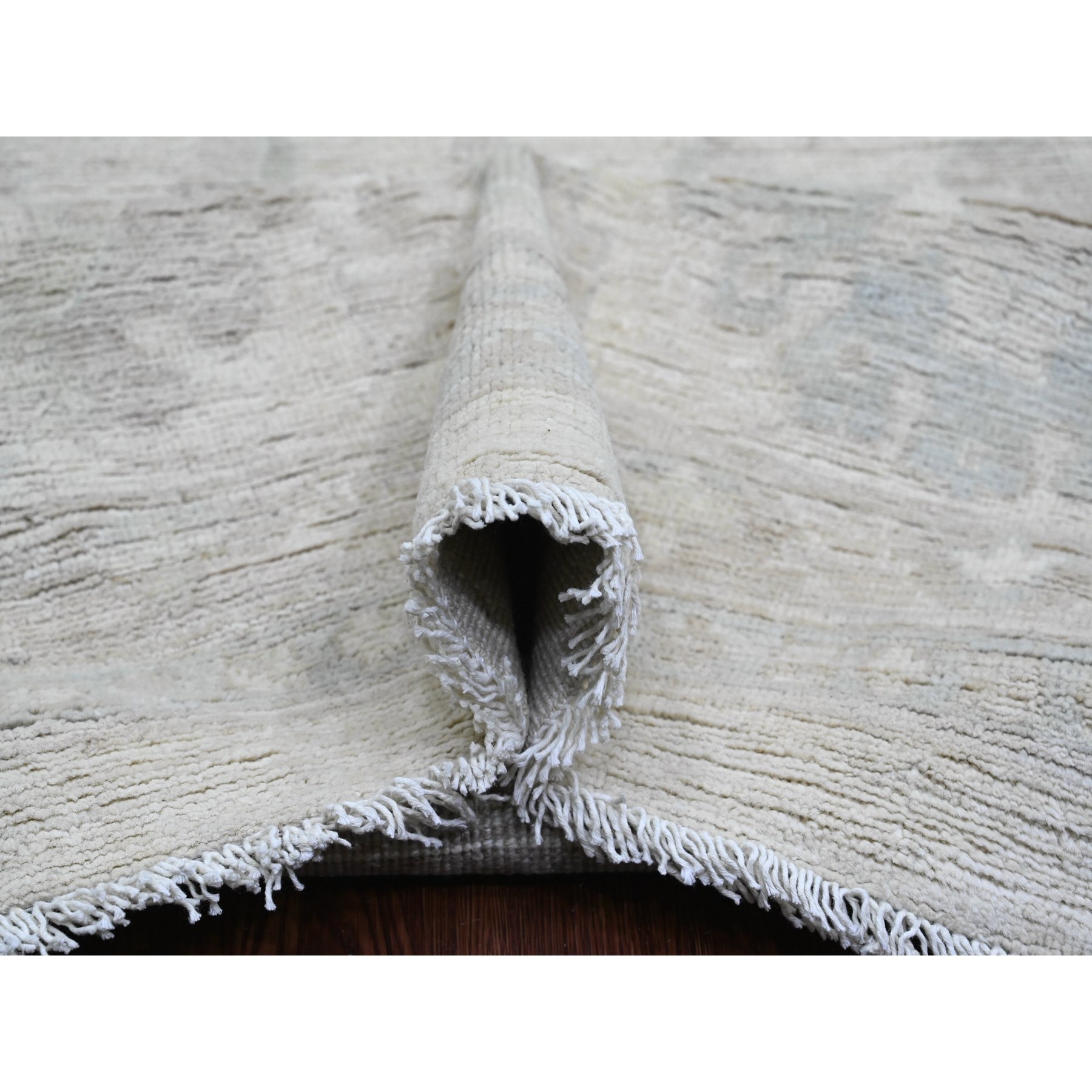 11'5"x15'1" Cascading White, 100% Wool, Washed Out Peshawar with All Over Leaf Design, Hand Knotted, Natural Dyes, Oversized, Oriental Rug Sh20114