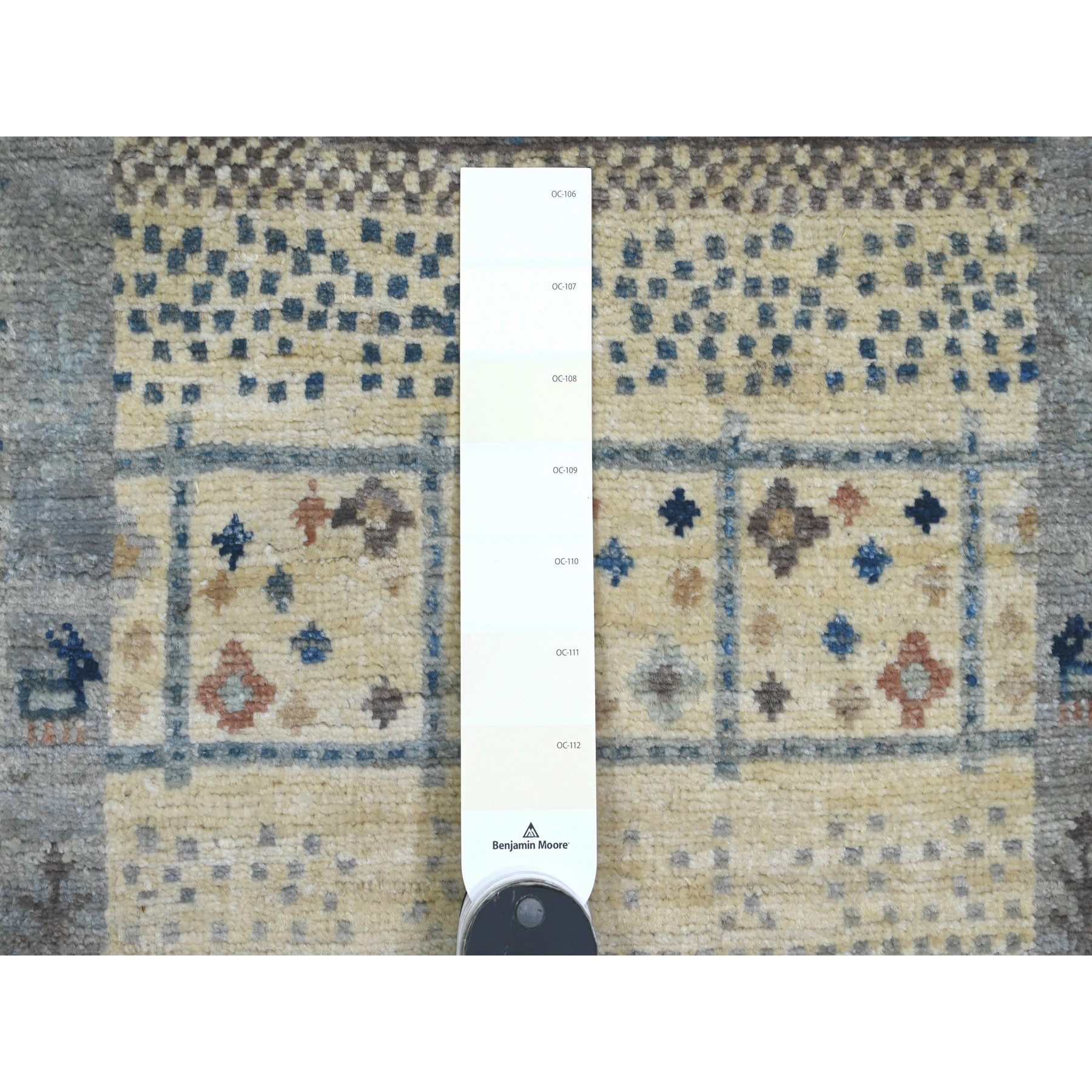 2'7"x10'3" Bone White with Gray, Fine Kashkuli Gabbeh with Small Animal Figurines, Soft Wool, Hand Knotted, Vegetable Dyes, Runner, Oriental Rug Sh20123