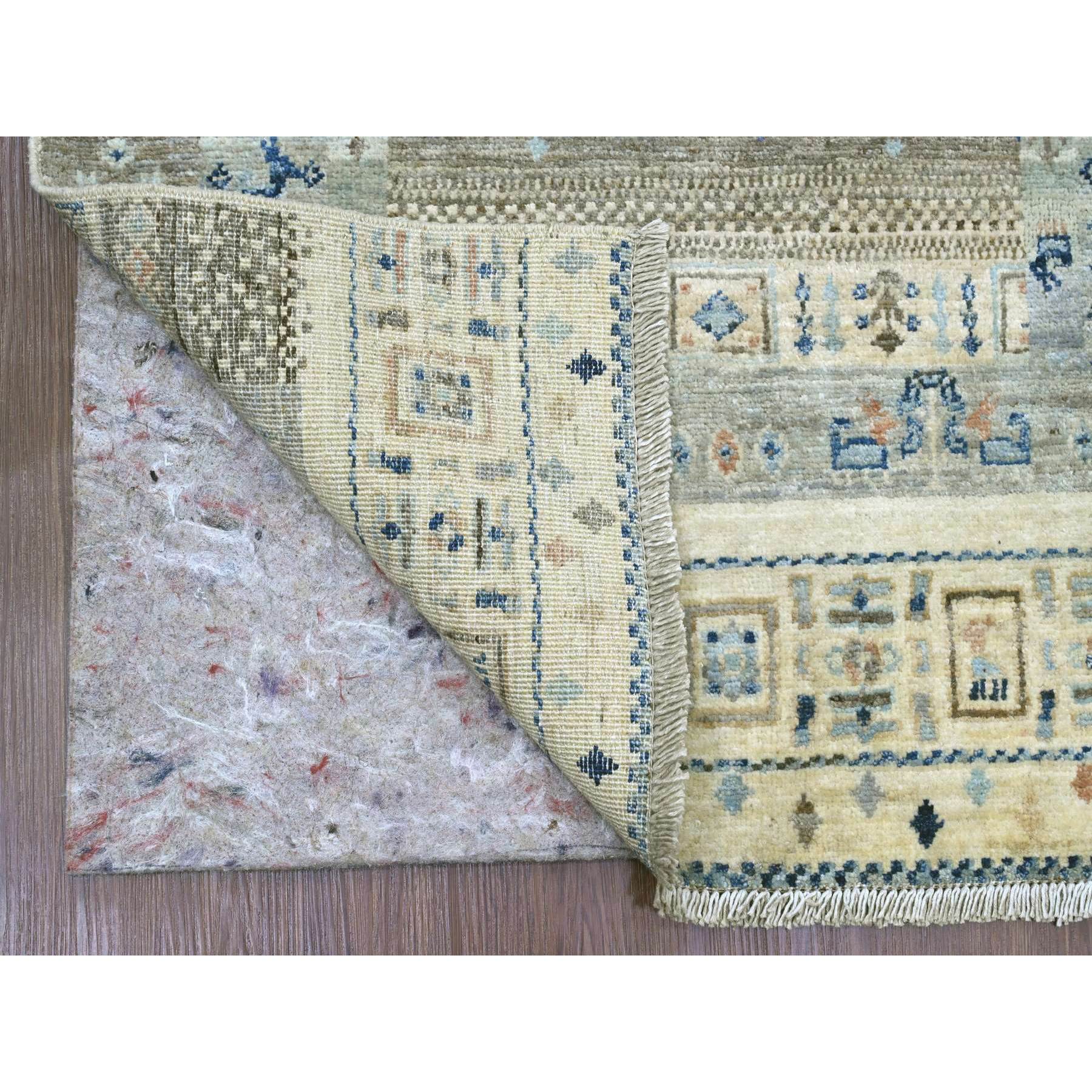 2'10"x9'7" Alabaster White, Fine Kashkuli Gabbeh with Small Animal Figurines, Veggie Dyes, Soft Wool, Hand Knotted, Runner, Oriental Rug Sh20126