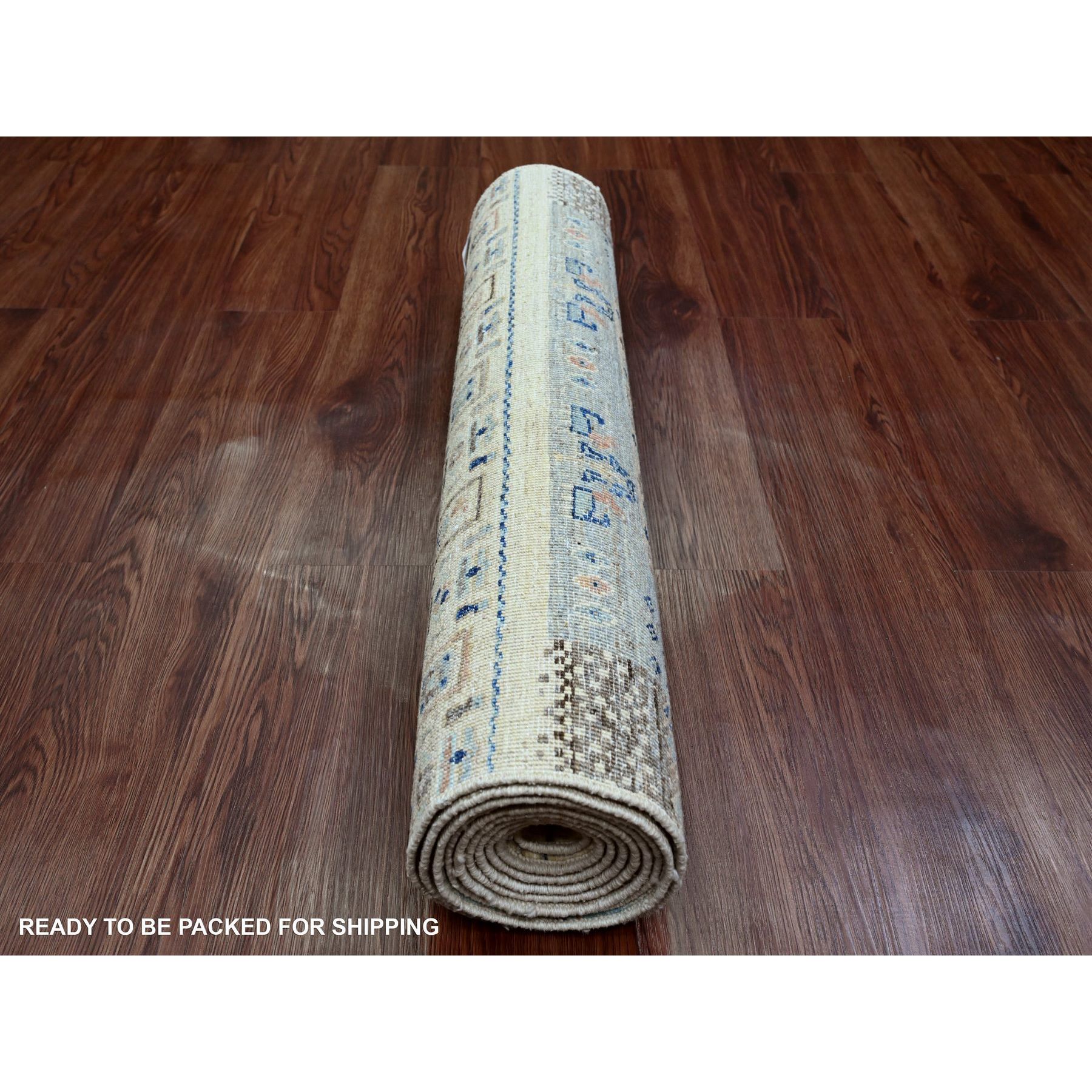 2'10"x9'7" Alabaster White, Fine Kashkuli Gabbeh with Small Animal Figurines, Veggie Dyes, Soft Wool, Hand Knotted, Runner, Oriental Rug Sh20126