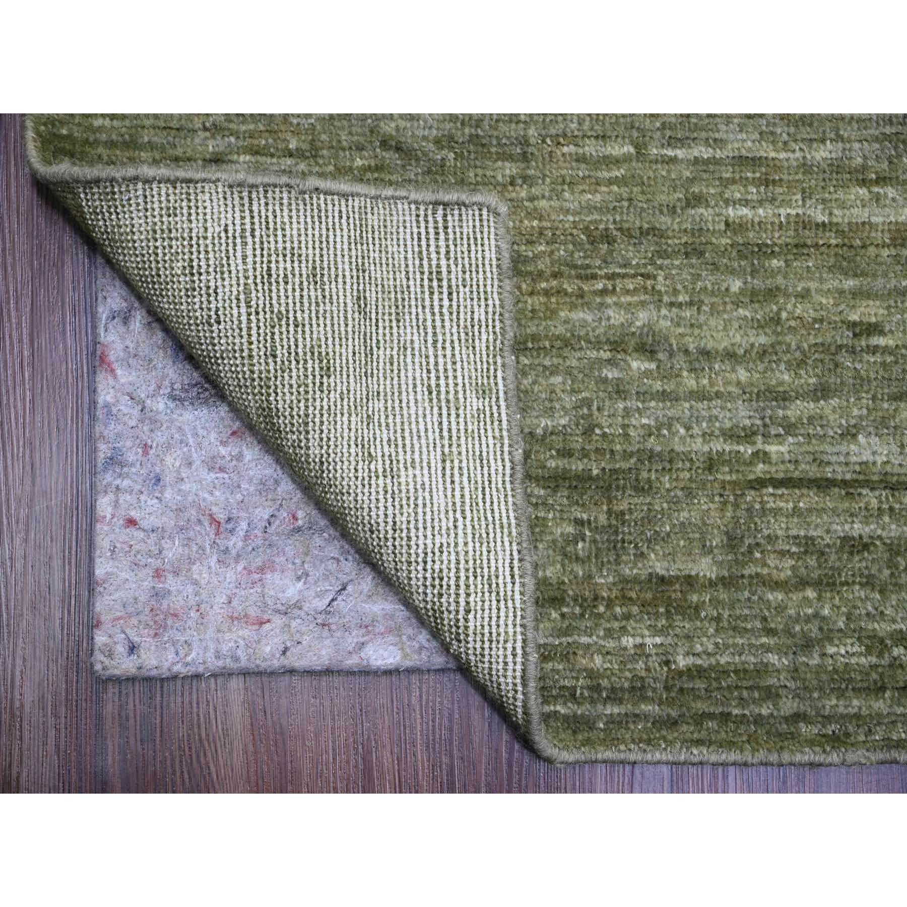 8'5"x11'5" Reseda Green, Hand Spun Ghazni Wool, Plain Solid Pattern, Hand Knotted, Lush and Plush, Oriental Rug Sh20142