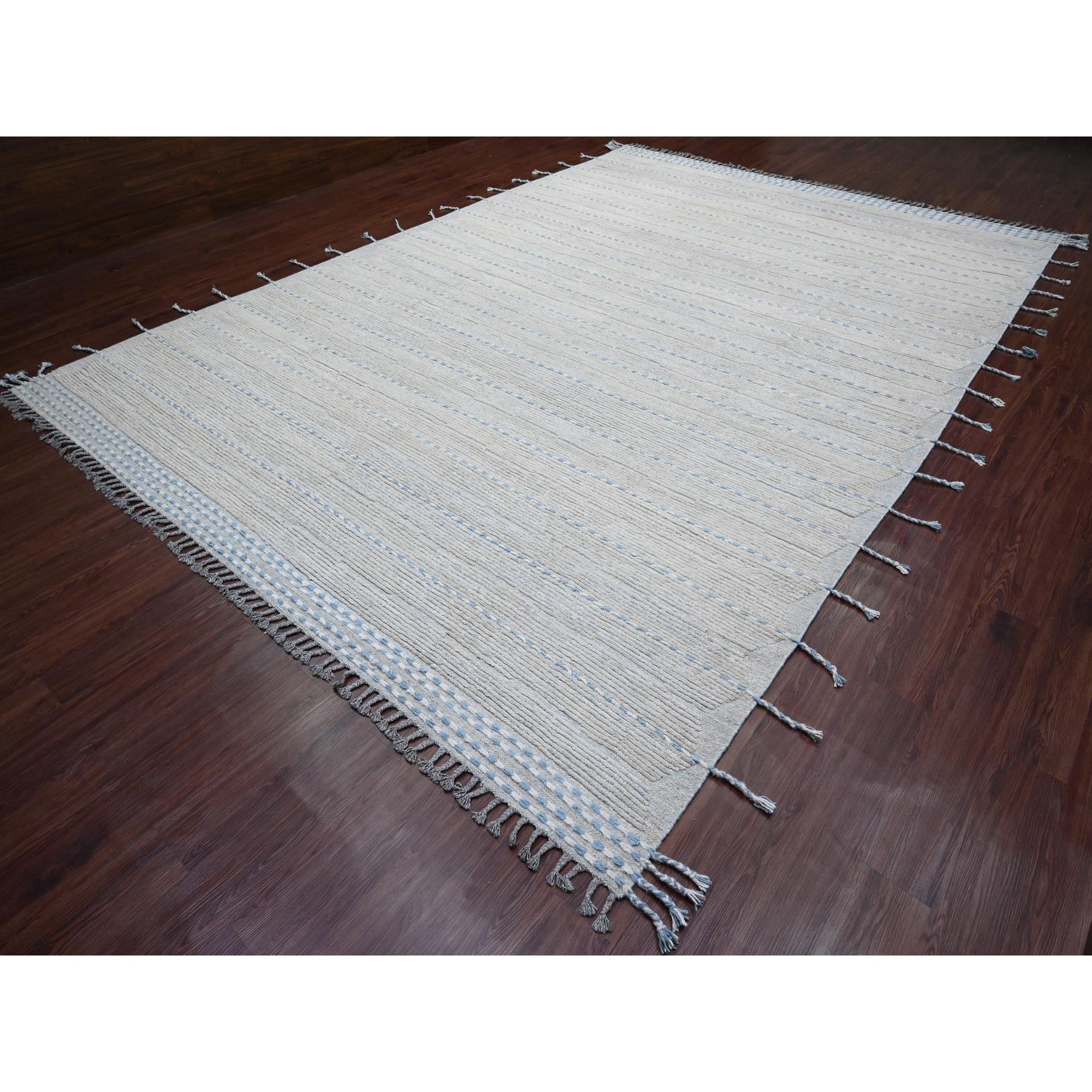 10'2"x14'7" Oyster Gray, Moroccan Weave with Minimalist Line Design, Textured and Variegated Pile, Hand Knotted, 100% Wool, Oriental Rug Sh20149
