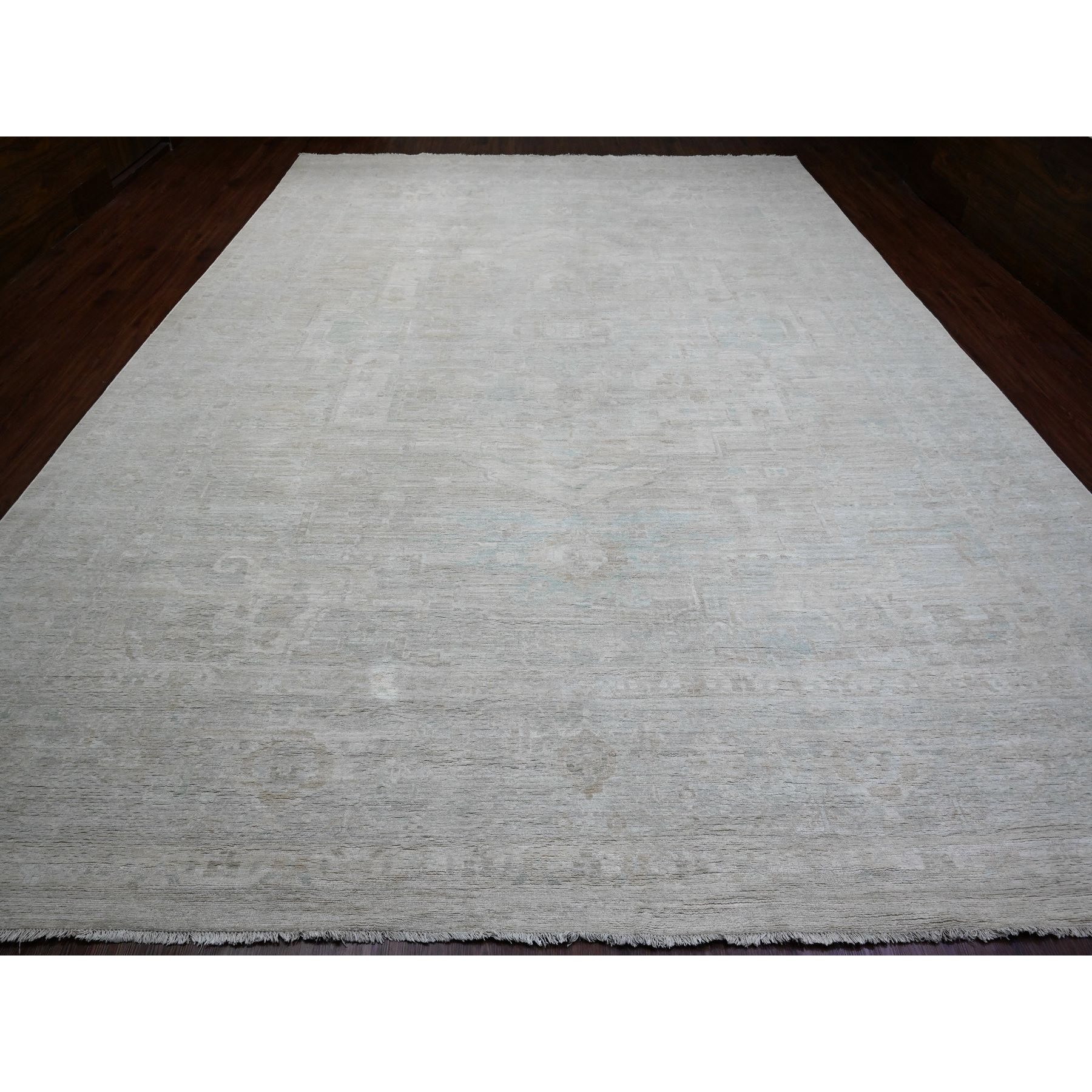 11'5"x15'9" Chiffon White, Washed Out Serapi Heriz, High Mountain Ghazni Wool, Peshawar, Hand Knotted, Denser Weave, Oversized, Oriental Rug Sh20155