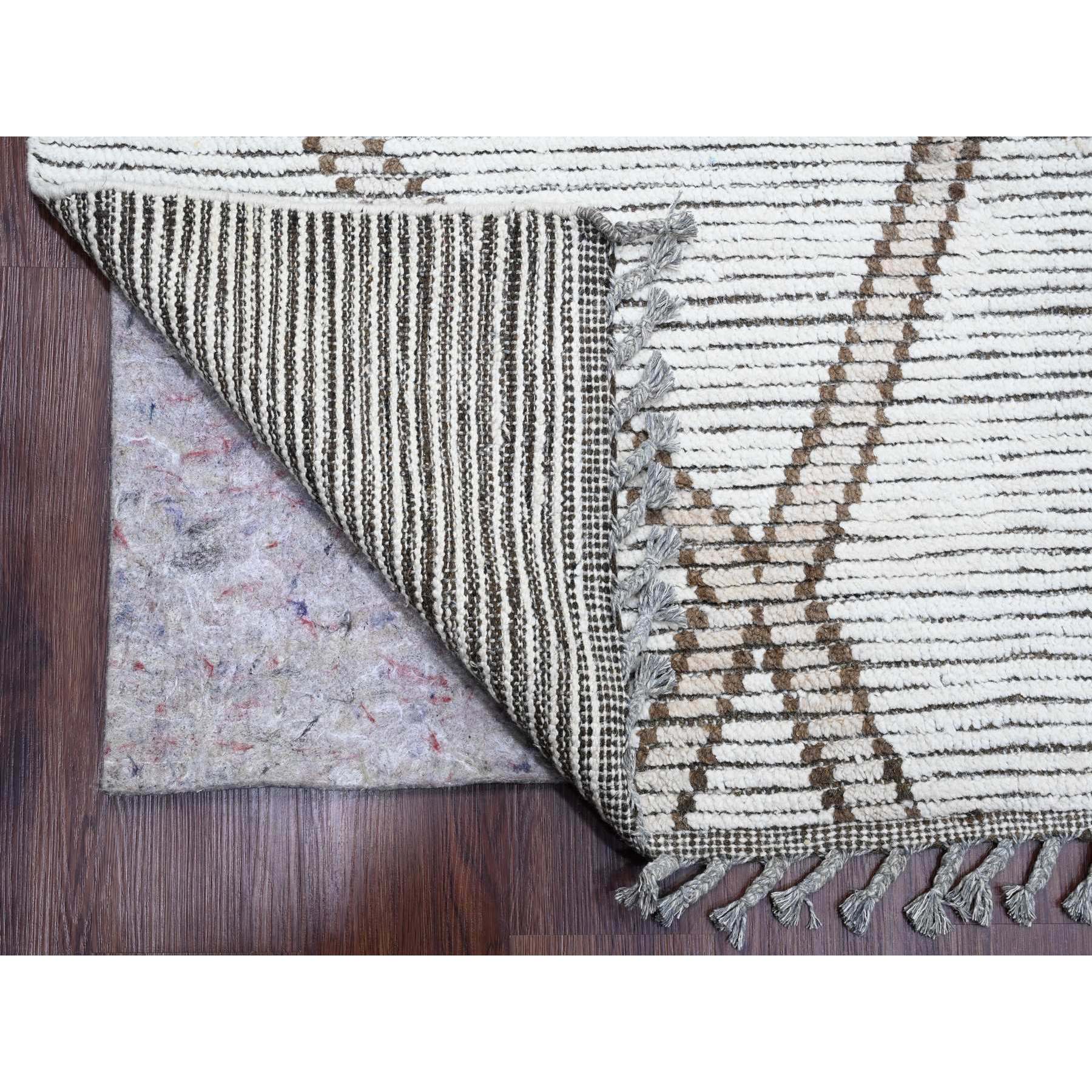 15'9"x23'5" Whisper White, Moroccan Weave with Geometric Pattern, Textured Wool, Hand Knotted, Palace Size, Oriental Rug Sh20232